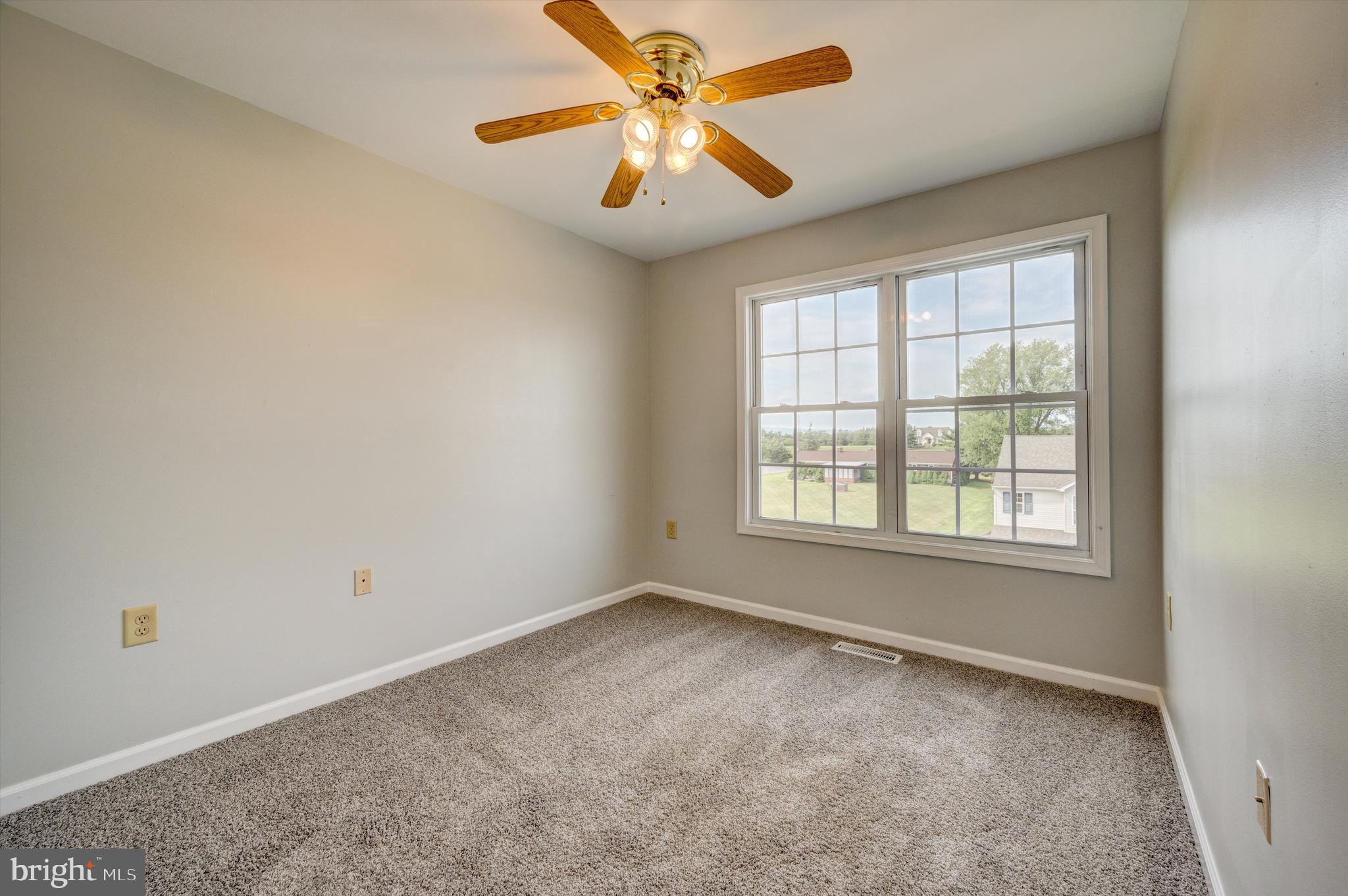 TOWNES OF OAKHURST - Residential