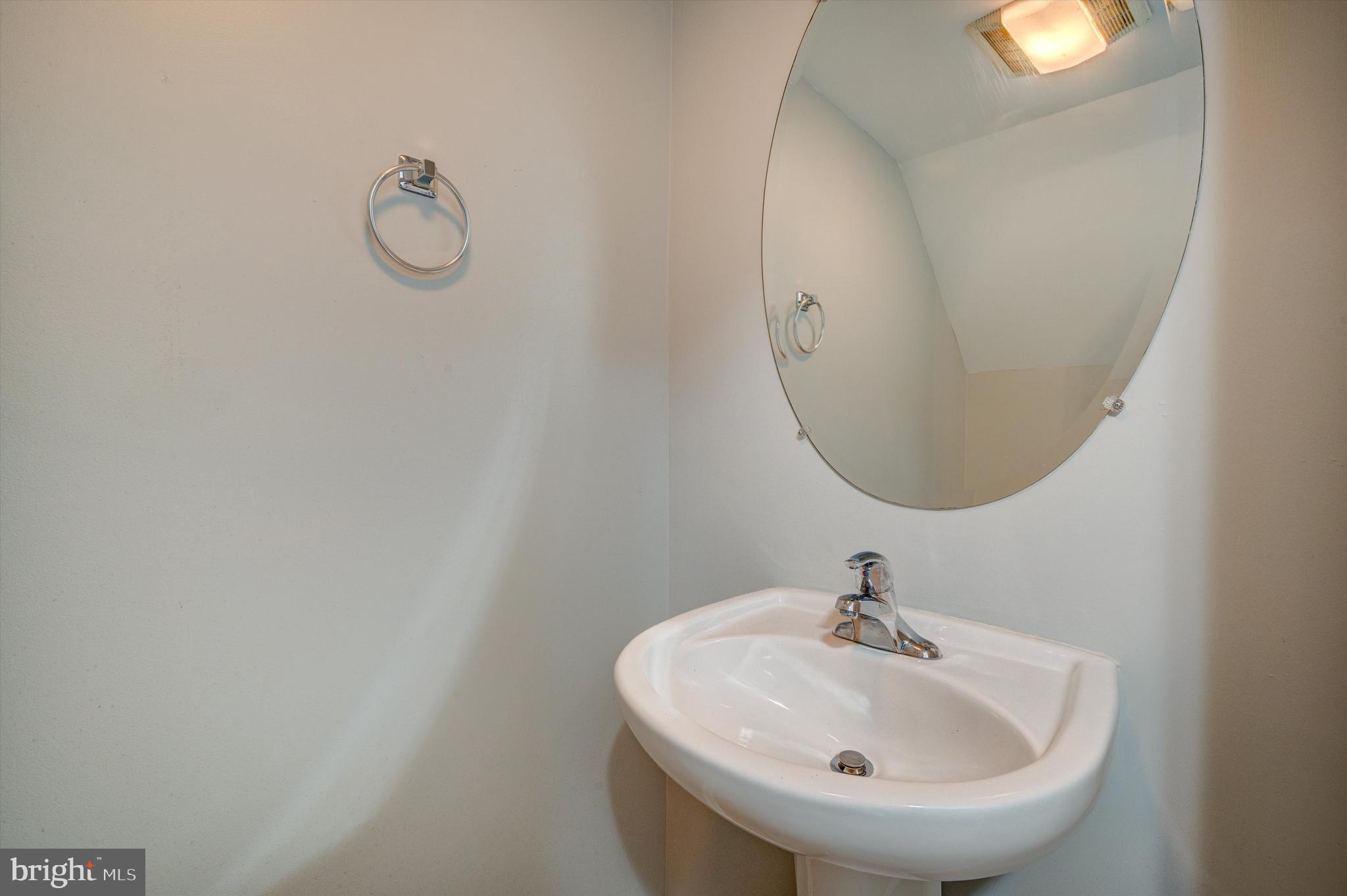 TOWNES OF OAKHURST - Residential