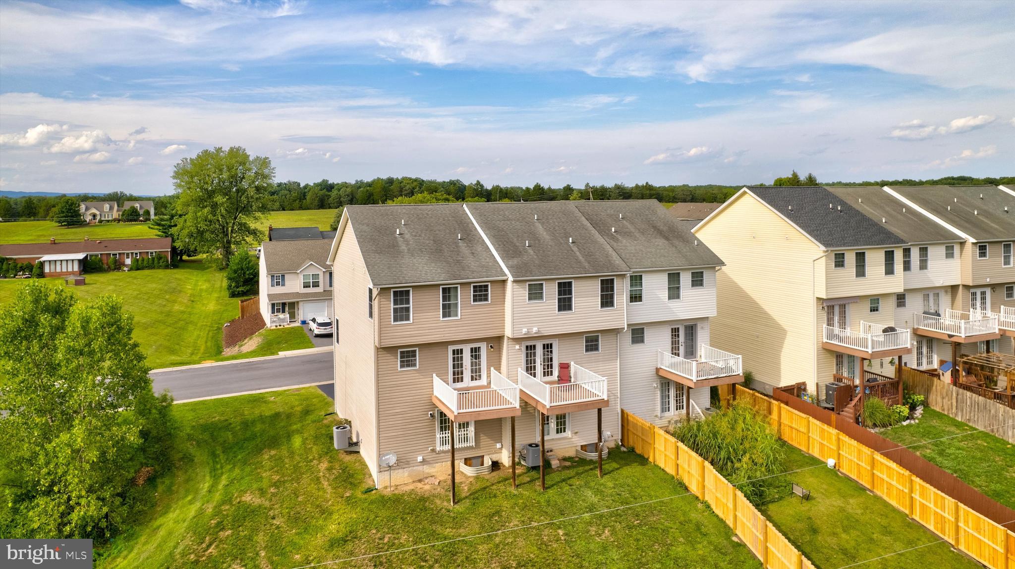 TOWNES OF OAKHURST - Residential