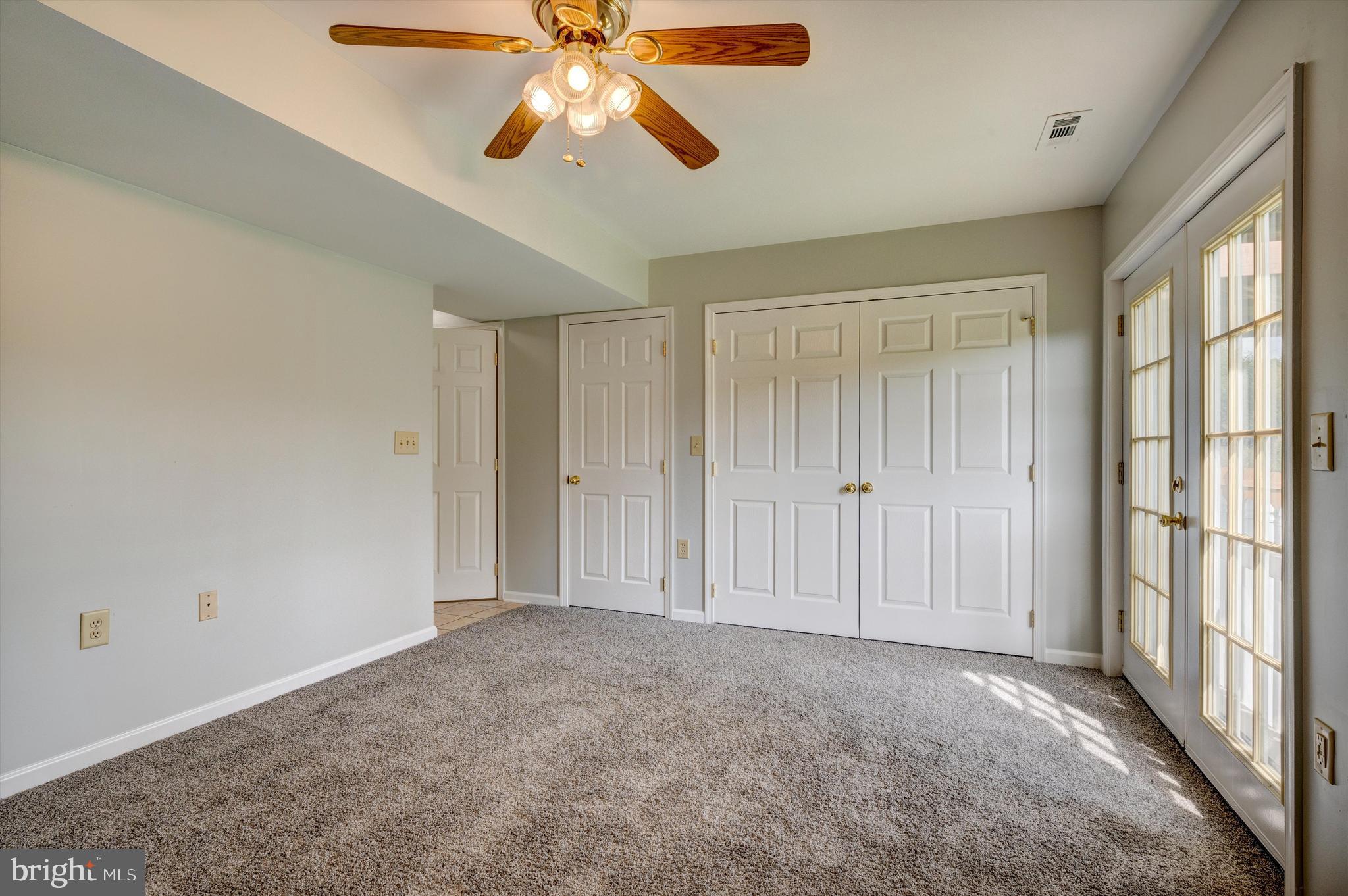 TOWNES OF OAKHURST - Residential