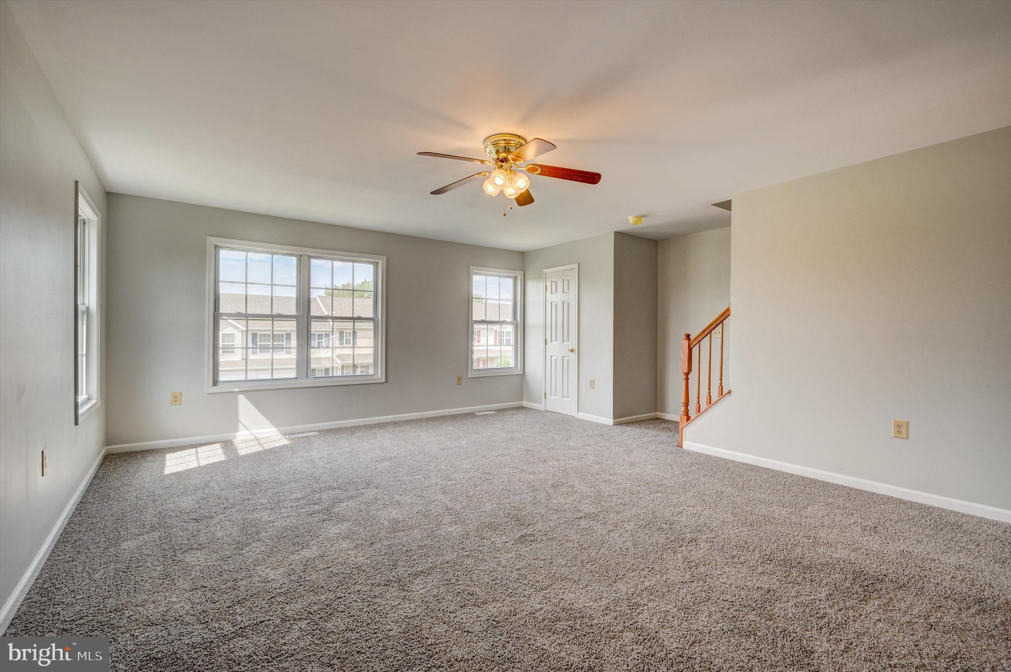 TOWNES OF OAKHURST - Residential