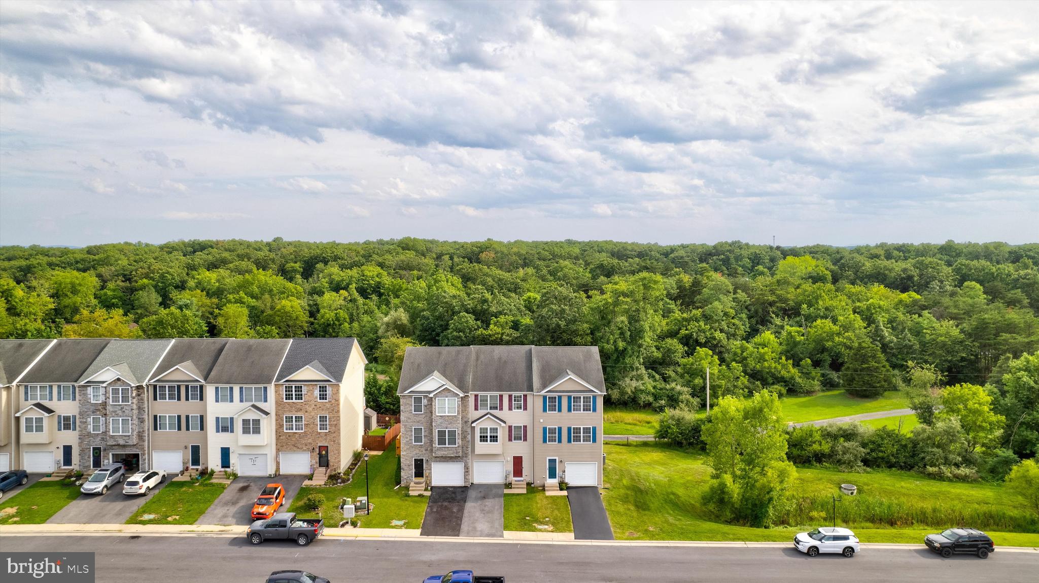 TOWNES OF OAKHURST - Residential