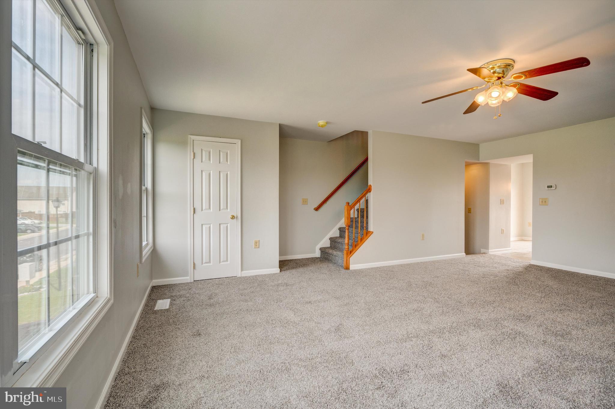 TOWNES OF OAKHURST - Residential