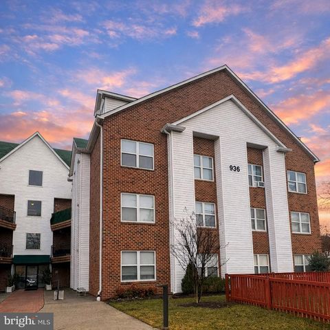 Condo For Sale - 936 Bay Ridge Avenue #306<br/> ANNAPOLIS, MD 21403