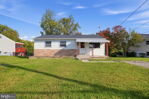 Photo of 1302 Columbia Road, WOODBRIDGE, VA 22191 (MLS # VAPW2133178)