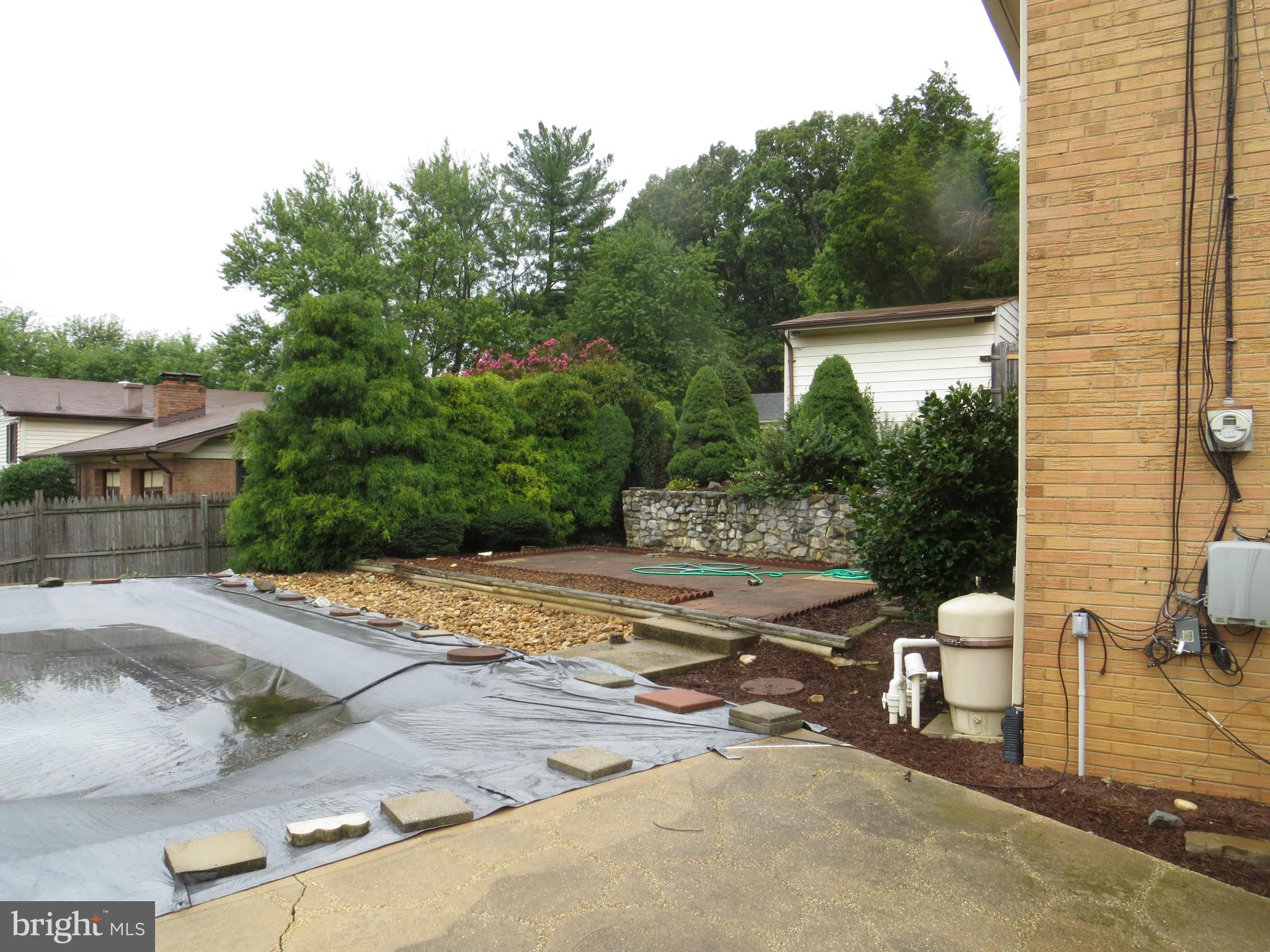 PINEHURST ESTATES - Residential