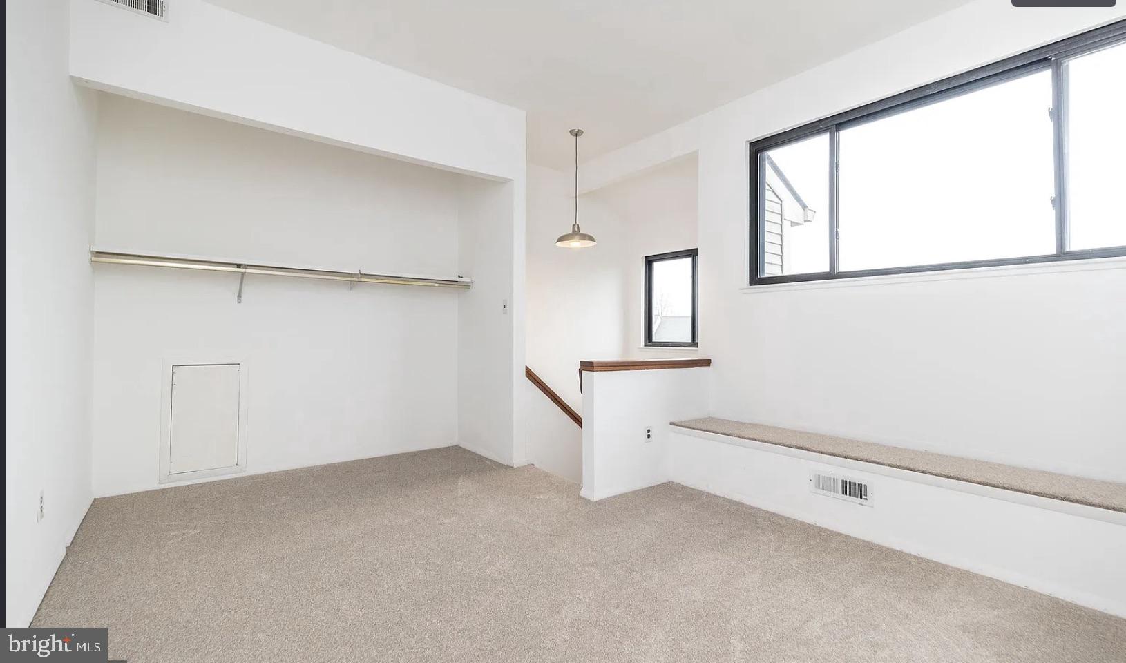 TOWAMENCIN CONDOS - Residential Lease