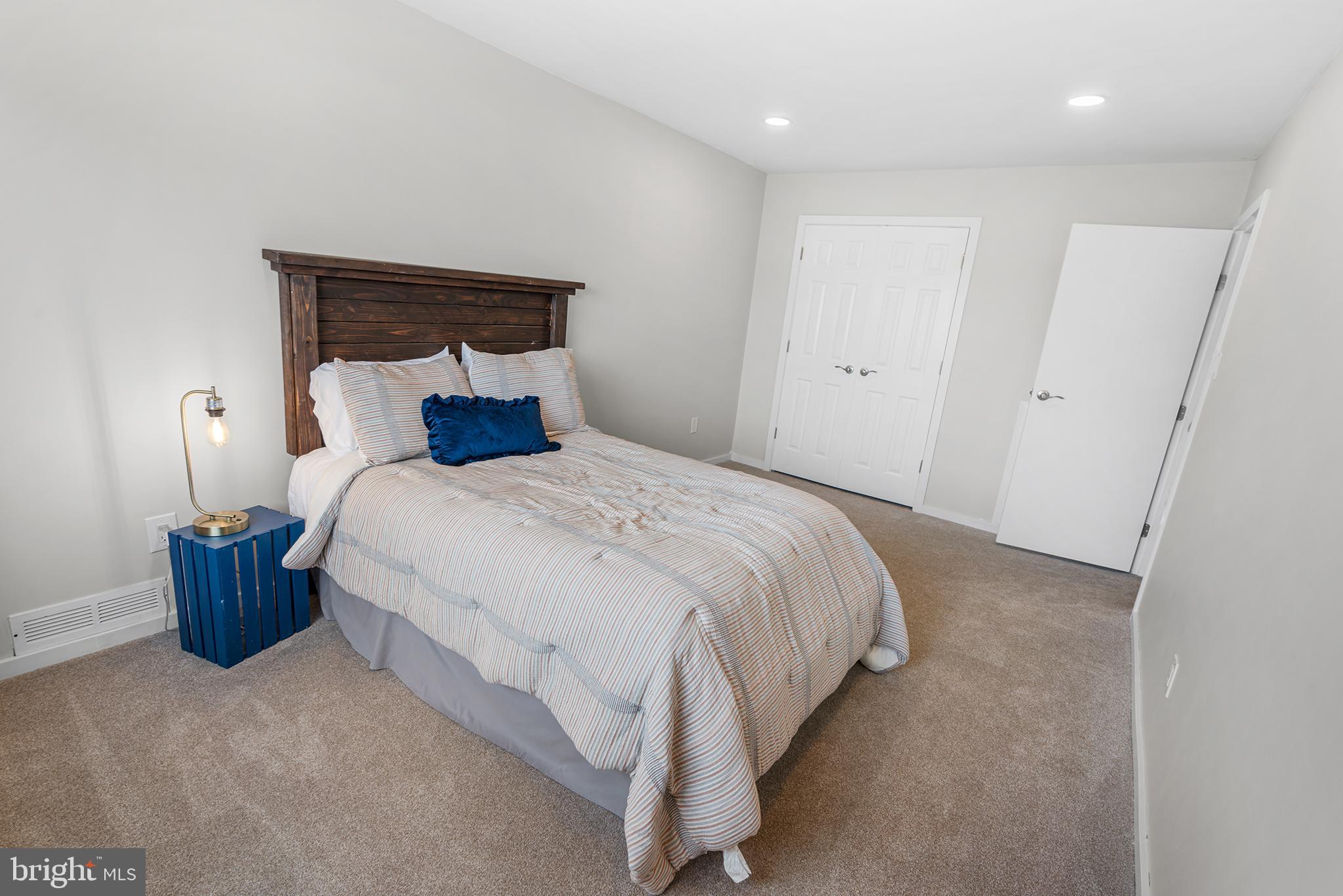 TOWAMENCIN CONDOS - Residential Lease