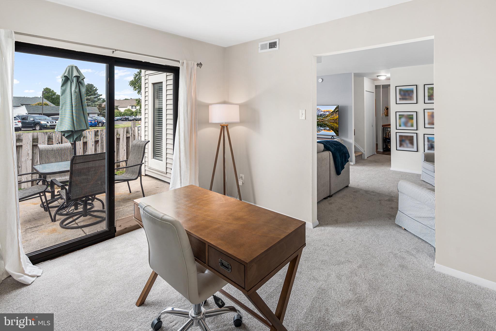 TOWAMENCIN CONDOS - Residential Lease