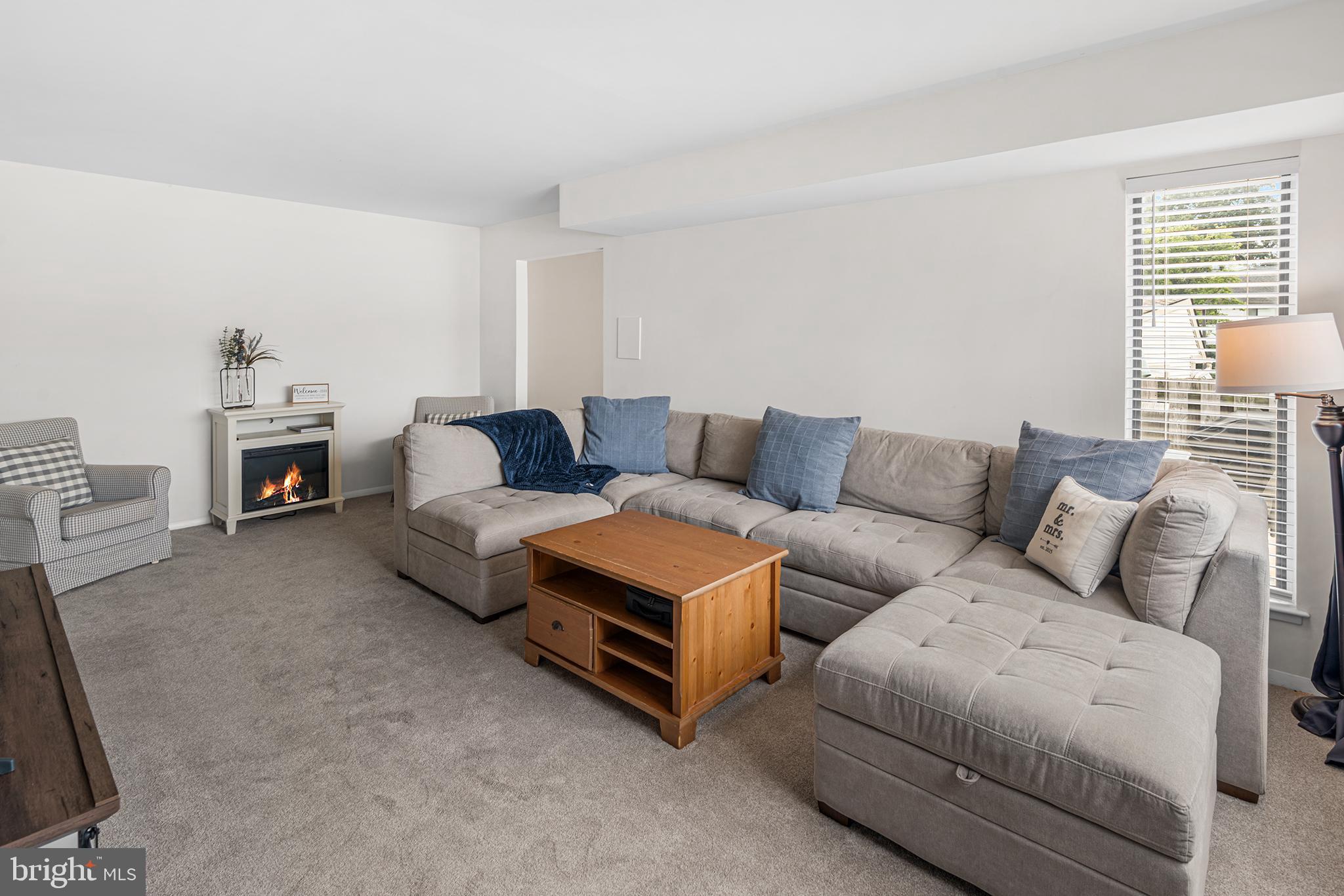 TOWAMENCIN CONDOS - Residential Lease