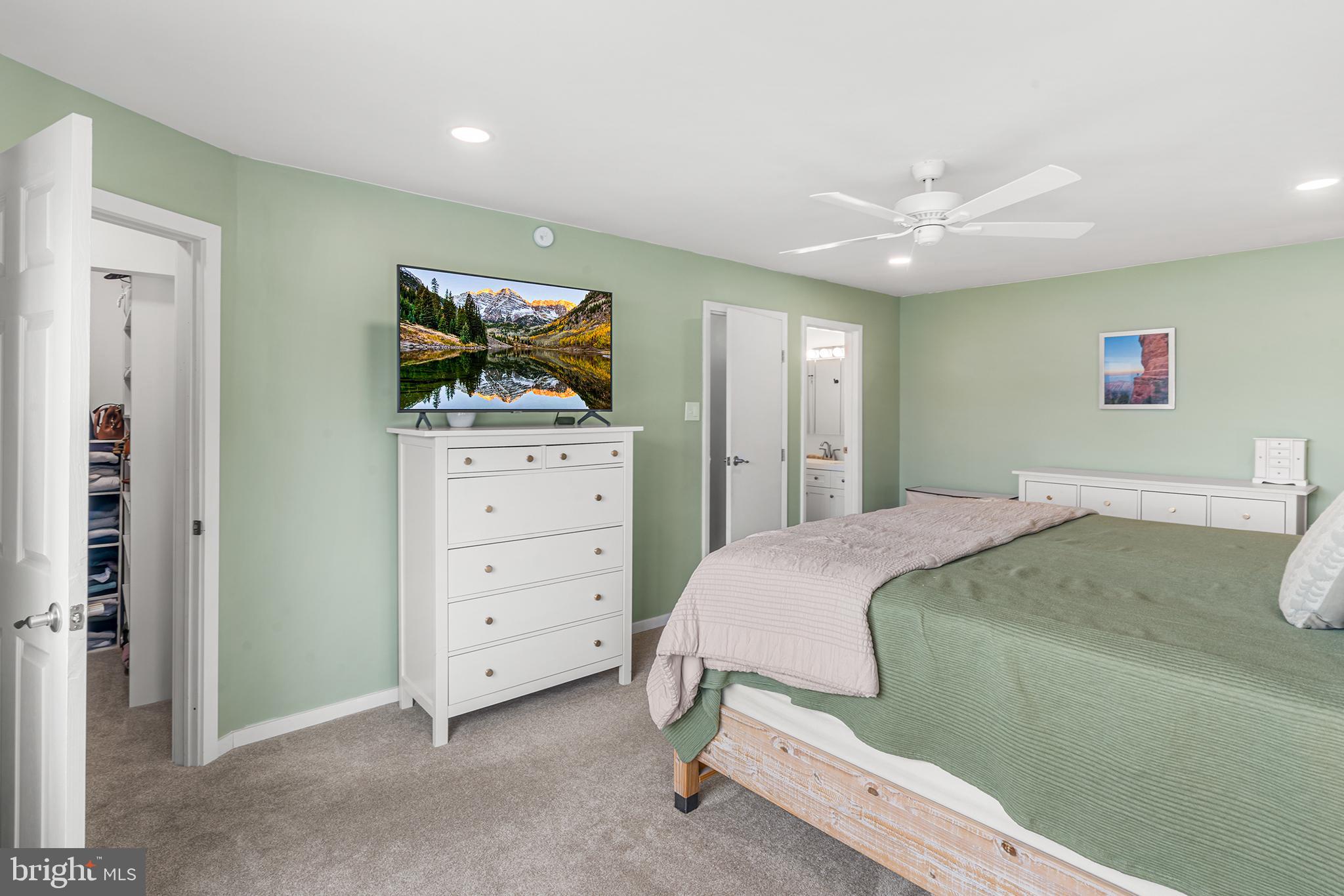 TOWAMENCIN CONDOS - Residential Lease