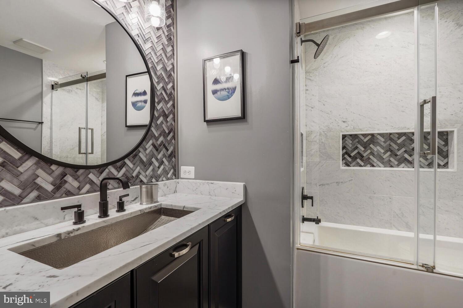 BARRINGTON - Residential