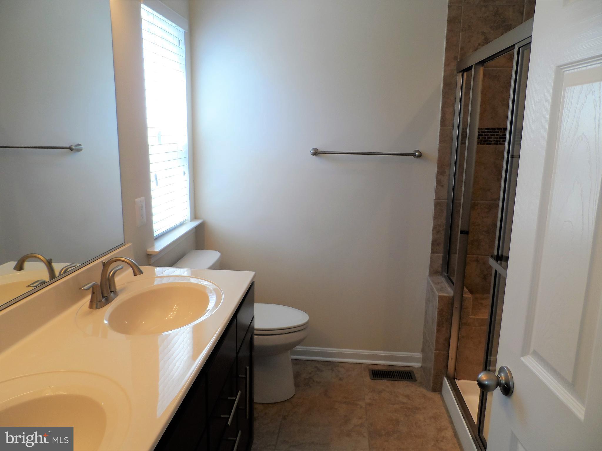 TANYARD COVE NORTH - Residential Lease