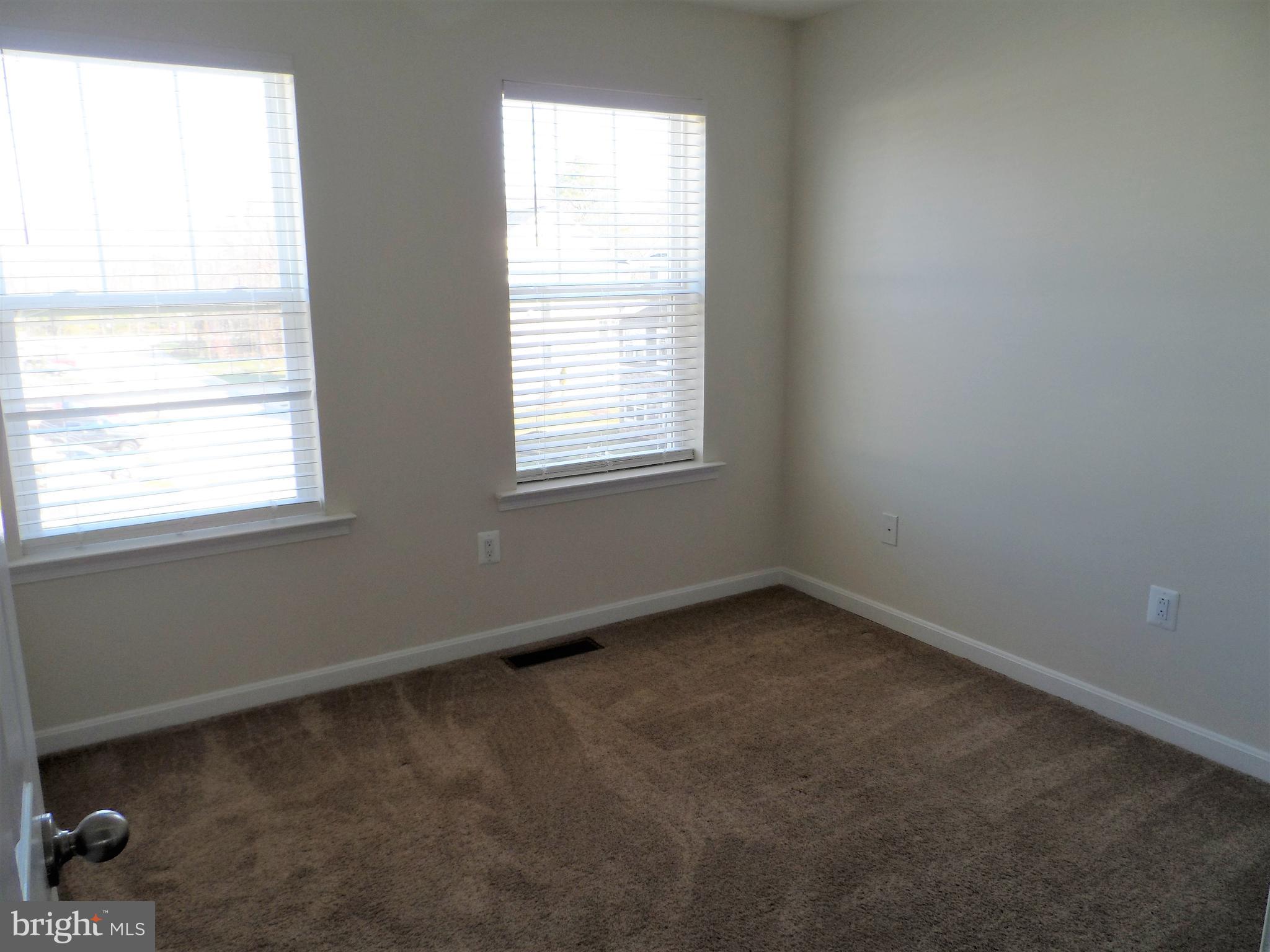 TANYARD COVE NORTH - Residential Lease