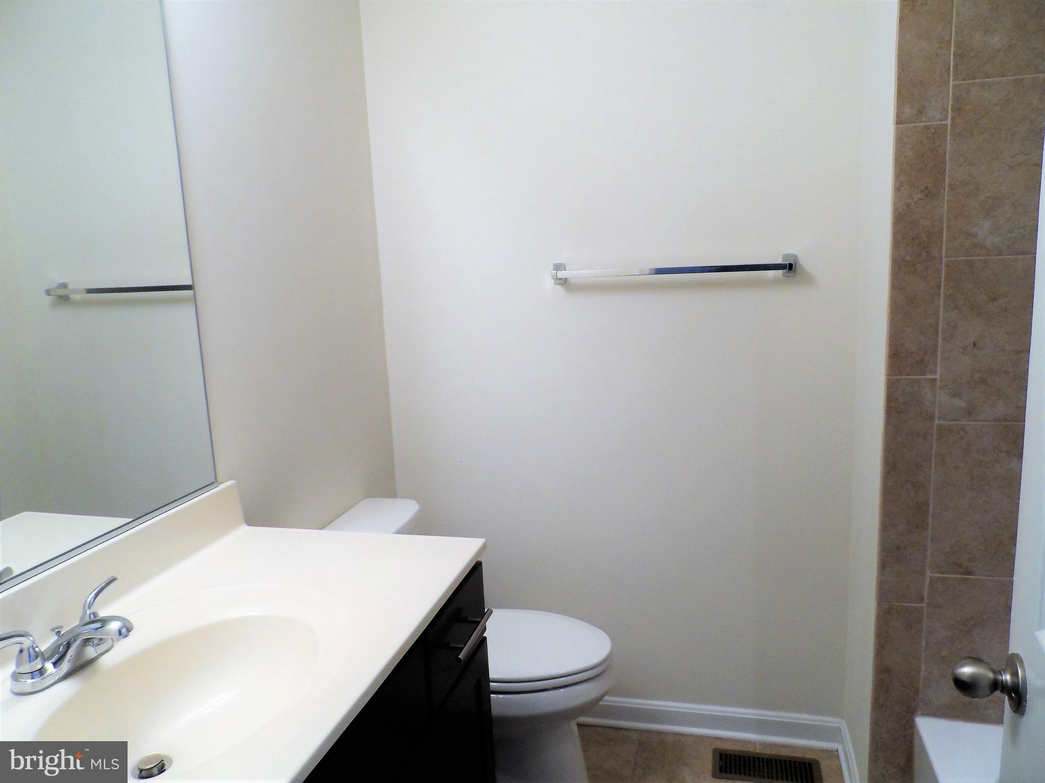 TANYARD COVE NORTH - Residential Lease