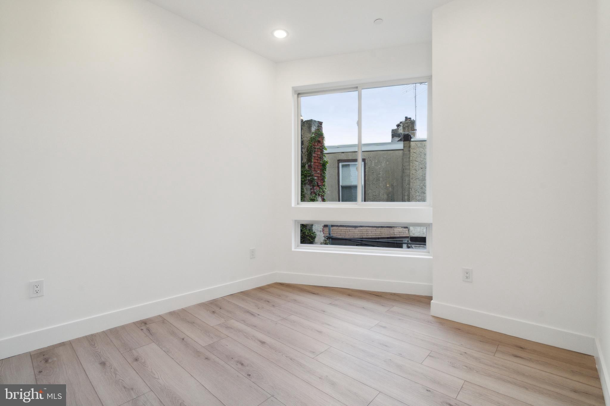 POINT BREEZE - Residential Lease