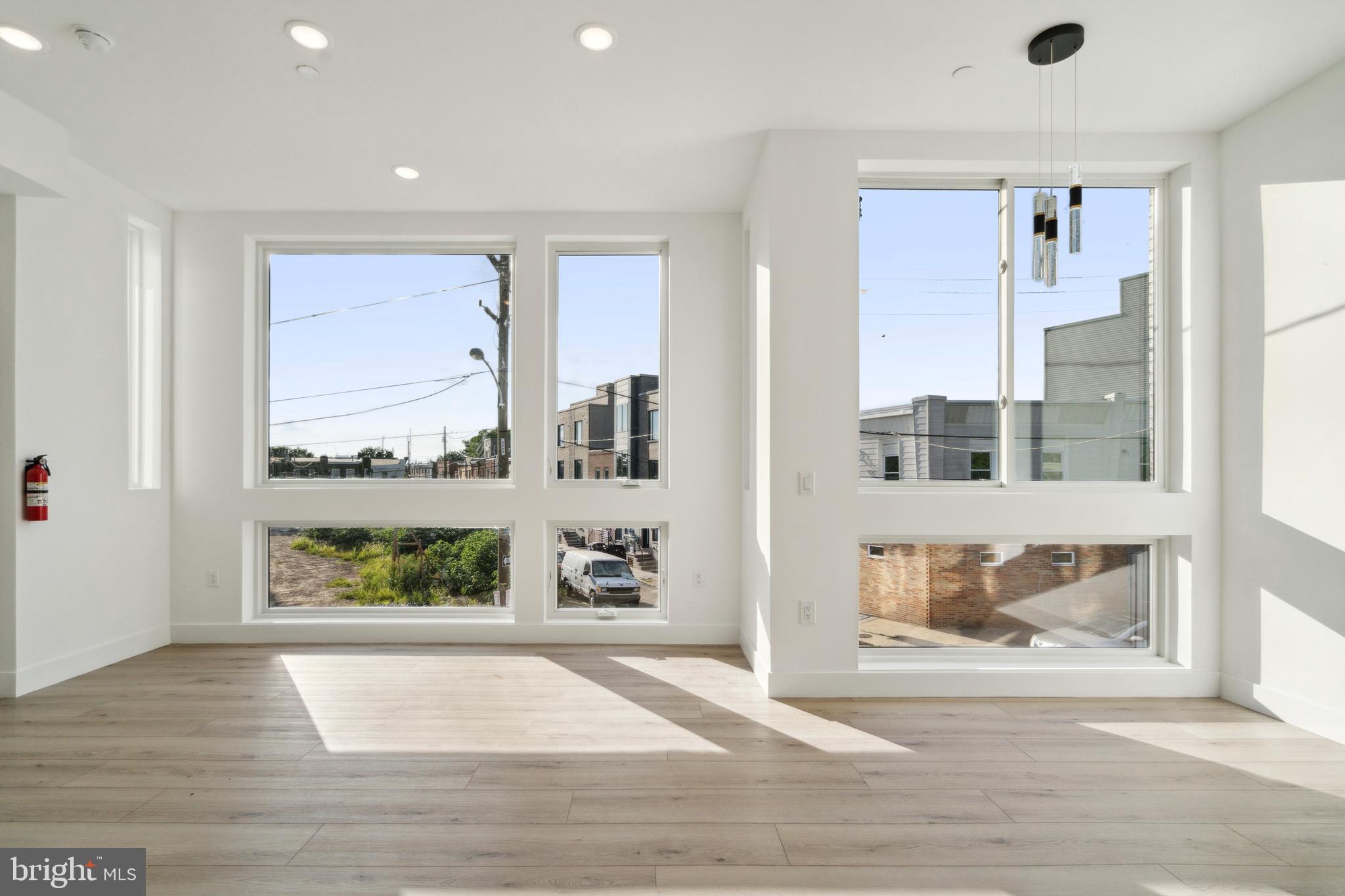 POINT BREEZE - Residential Lease