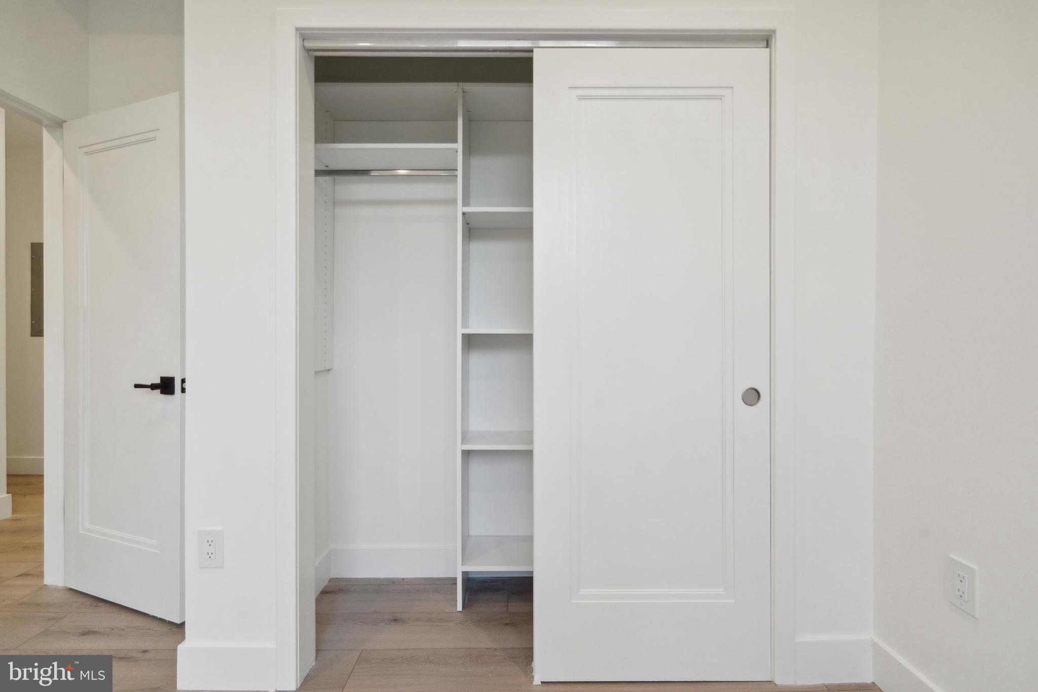 POINT BREEZE - Residential Lease