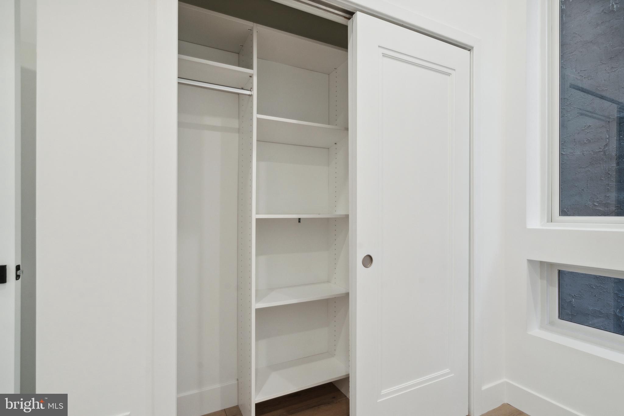 POINT BREEZE - Residential Lease