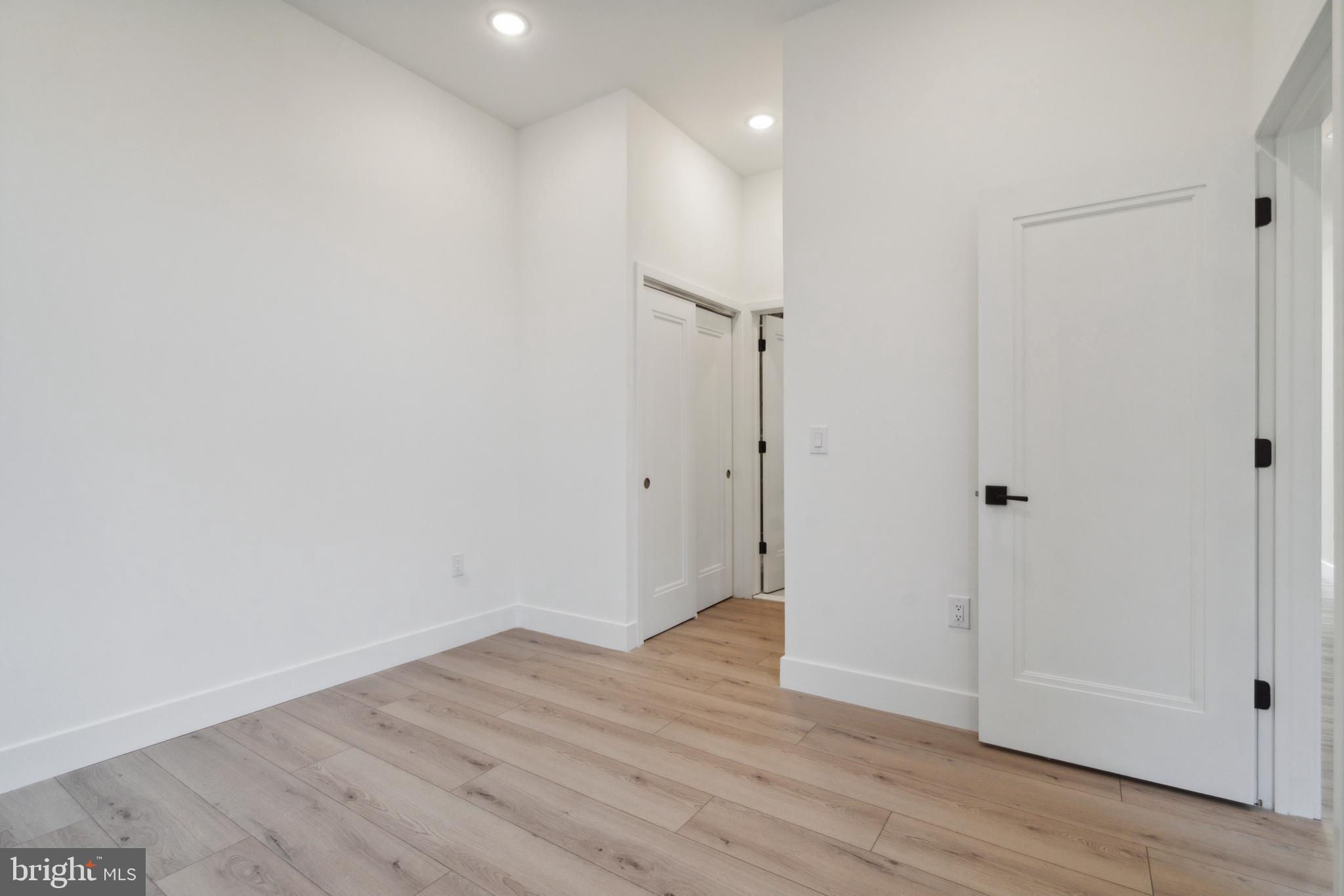 POINT BREEZE - Residential Lease