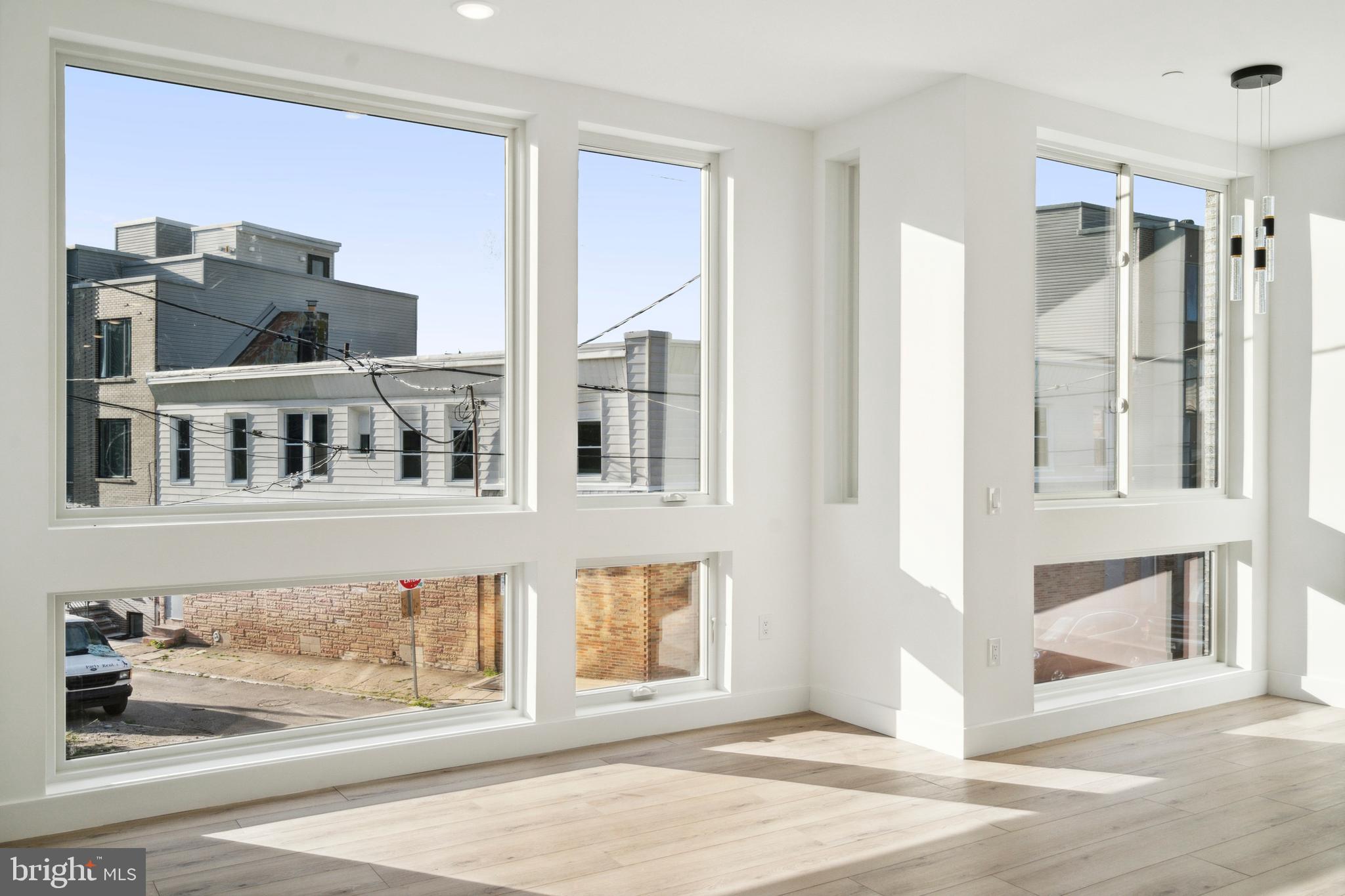 POINT BREEZE - Residential Lease