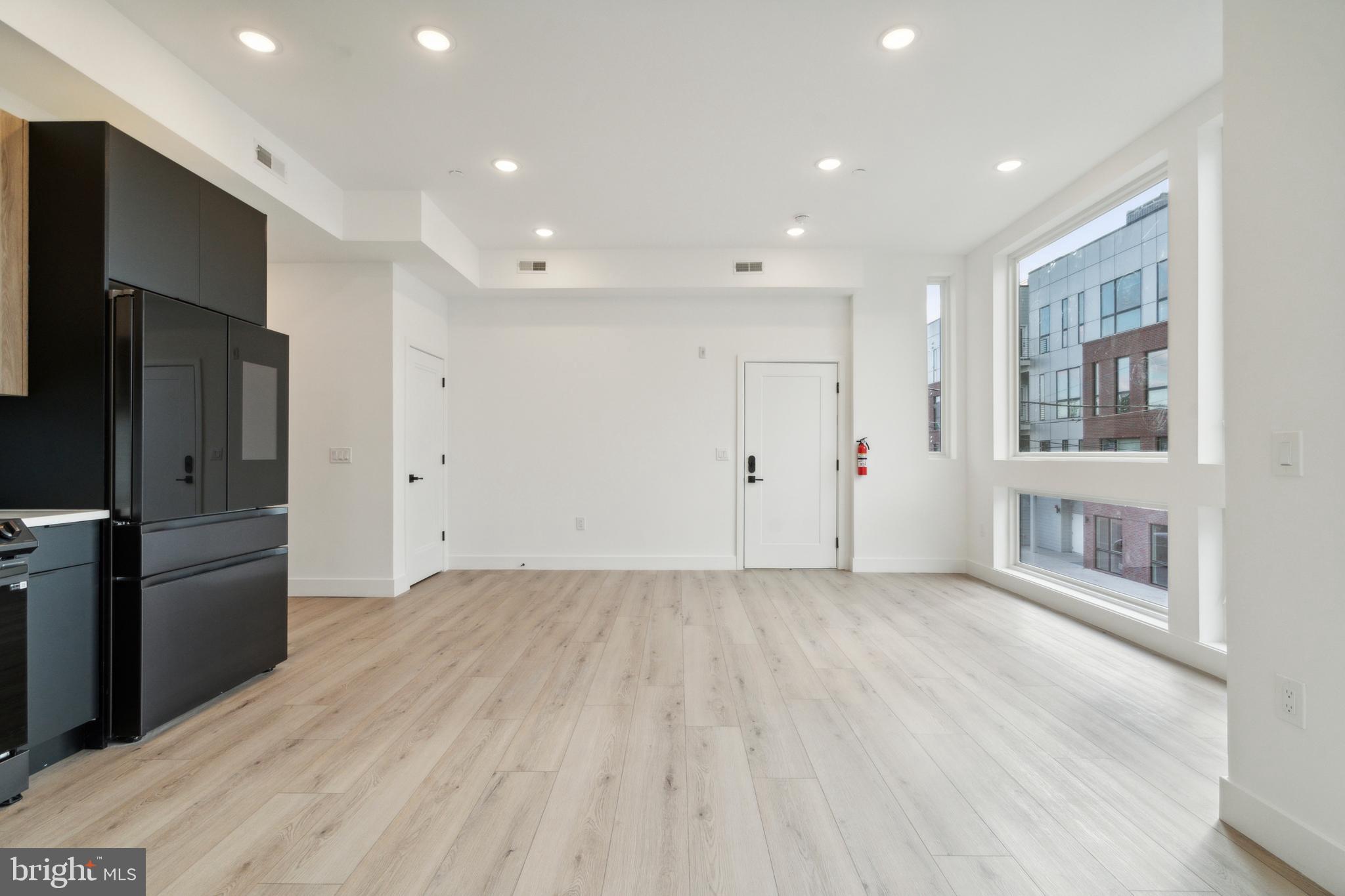 POINT BREEZE - Residential Lease