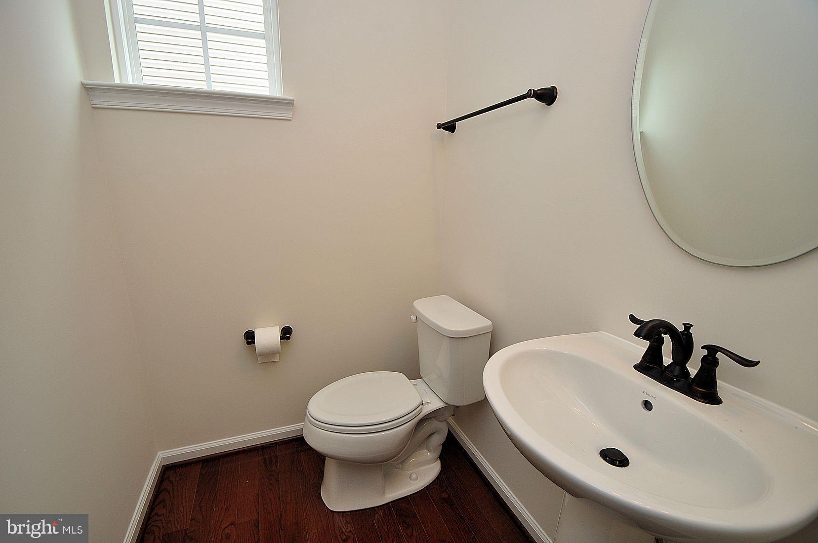 CREEKSIDE VILLAGE AT TANYARD SPRINGS - Residential Lease