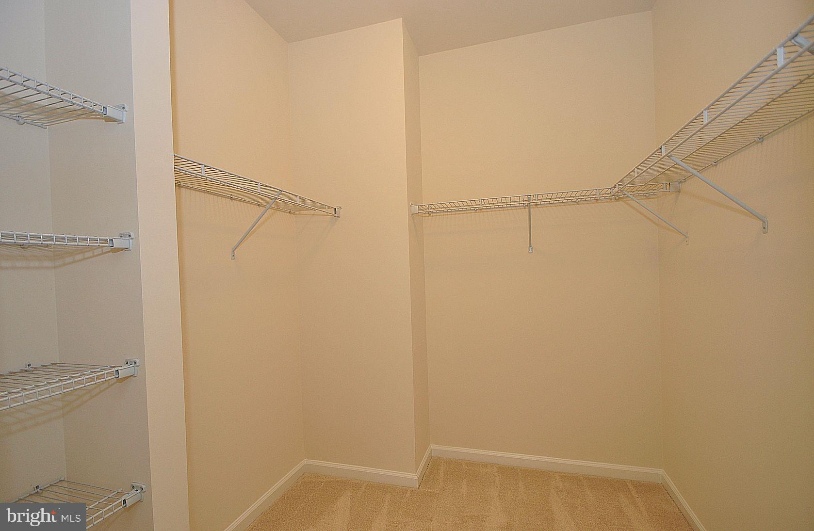 CREEKSIDE VILLAGE AT TANYARD SPRINGS - Residential Lease