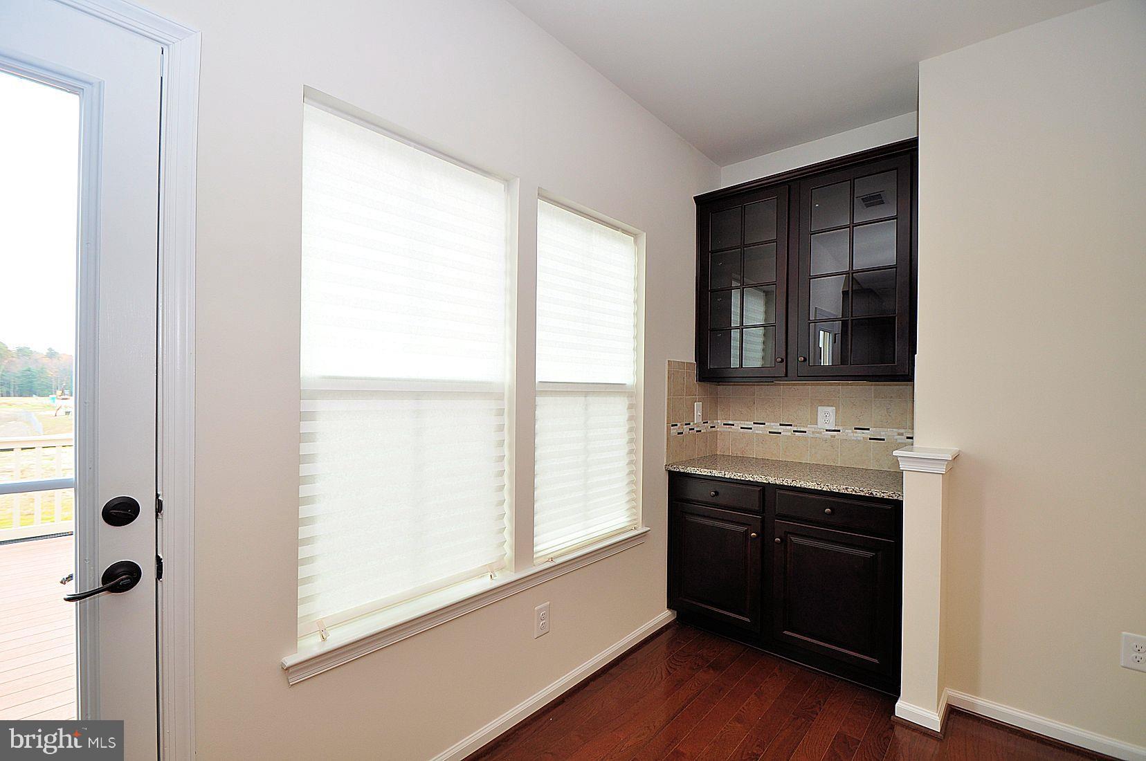 CREEKSIDE VILLAGE AT TANYARD SPRINGS - Residential Lease