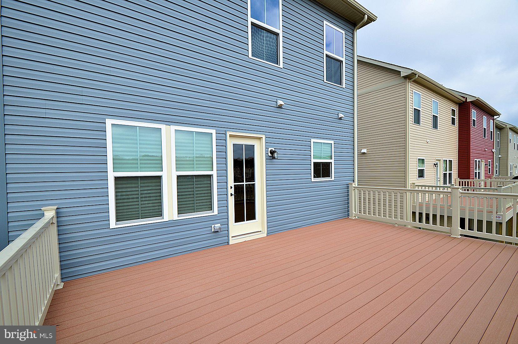 CREEKSIDE VILLAGE AT TANYARD SPRINGS - Residential Lease