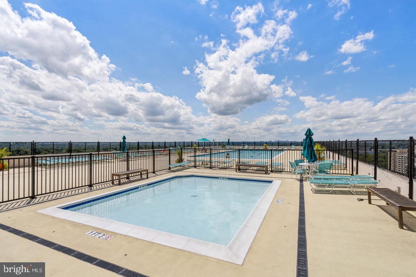 WILLOUGHBY OF CHEVY CHASE - Residential