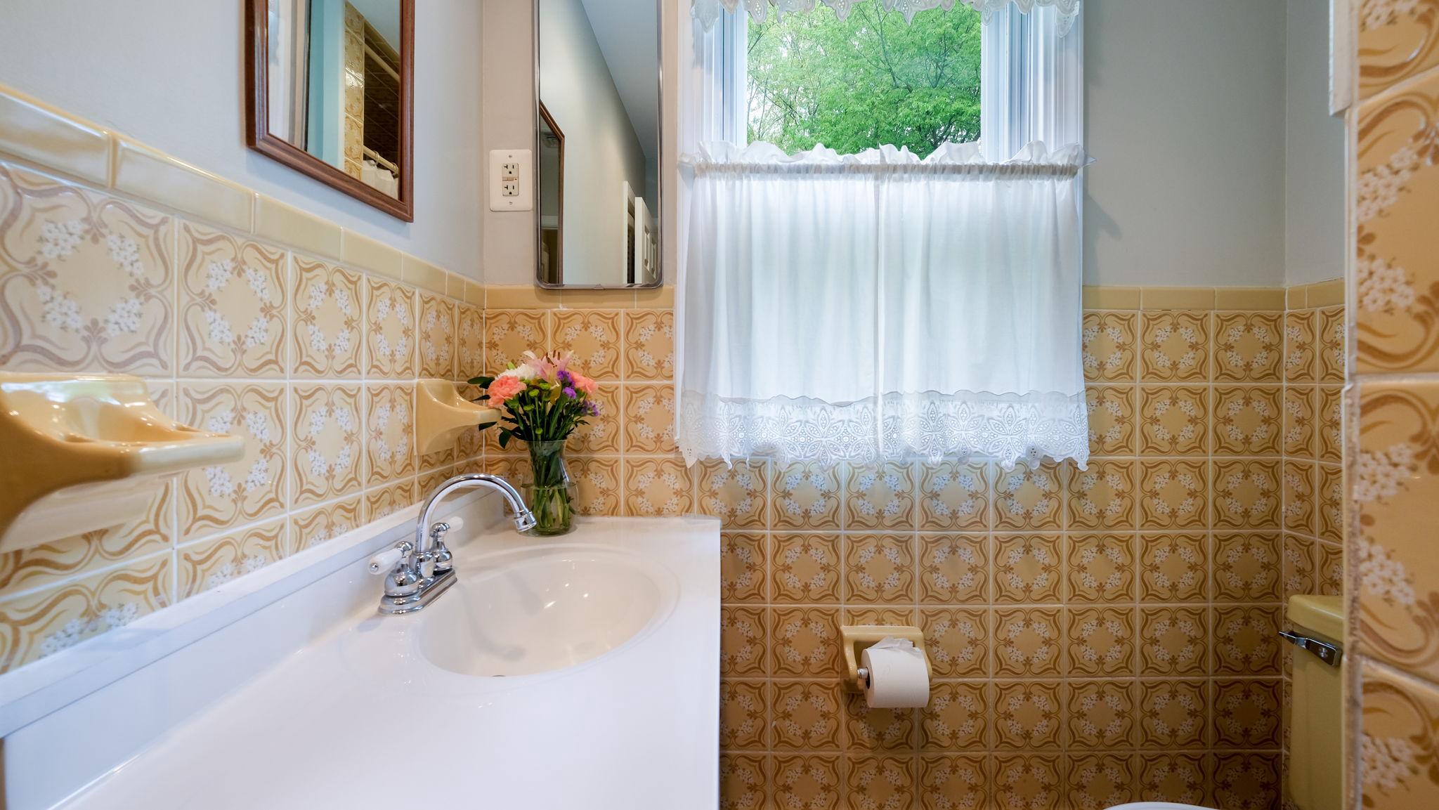 WOODED POND - Residential