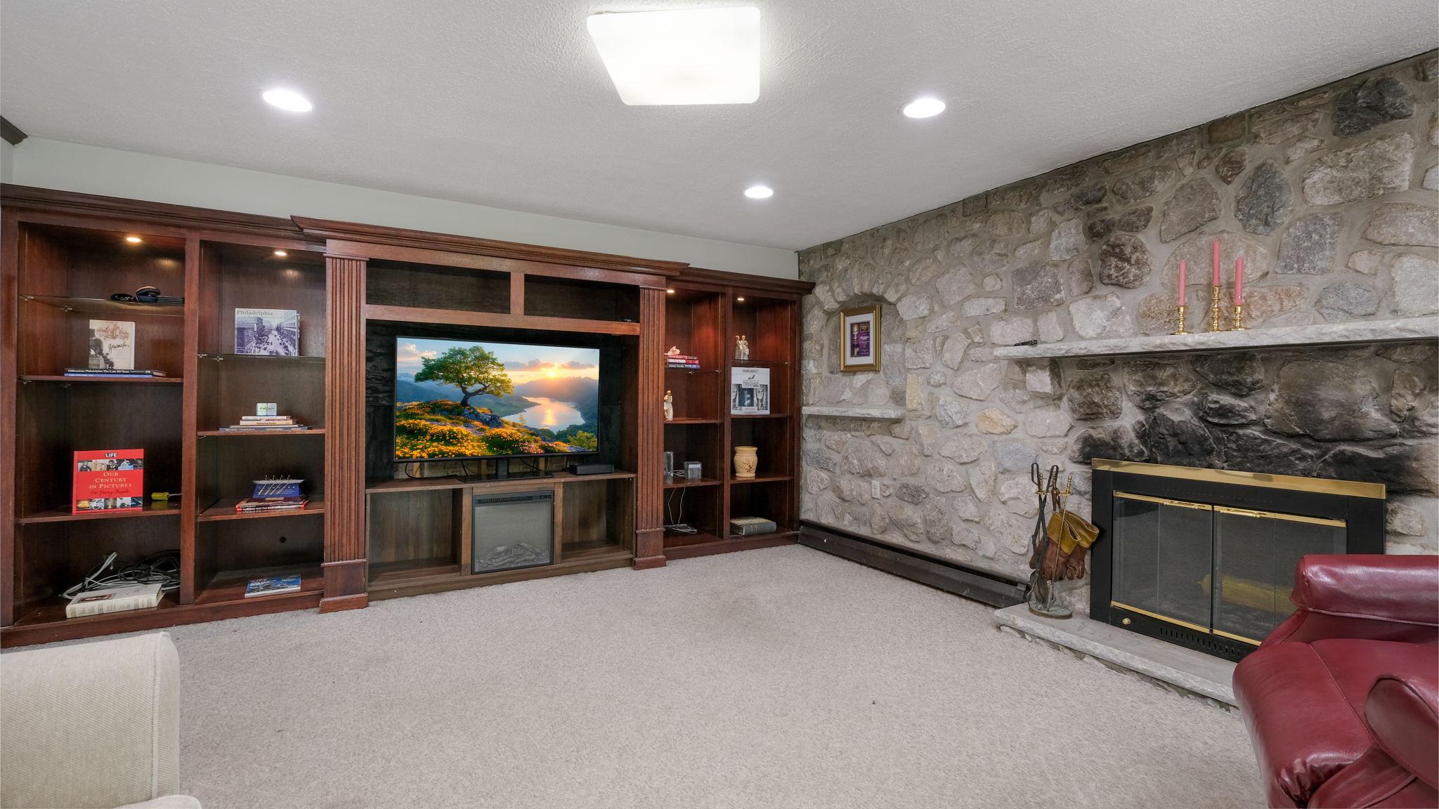 WOODED POND - Residential