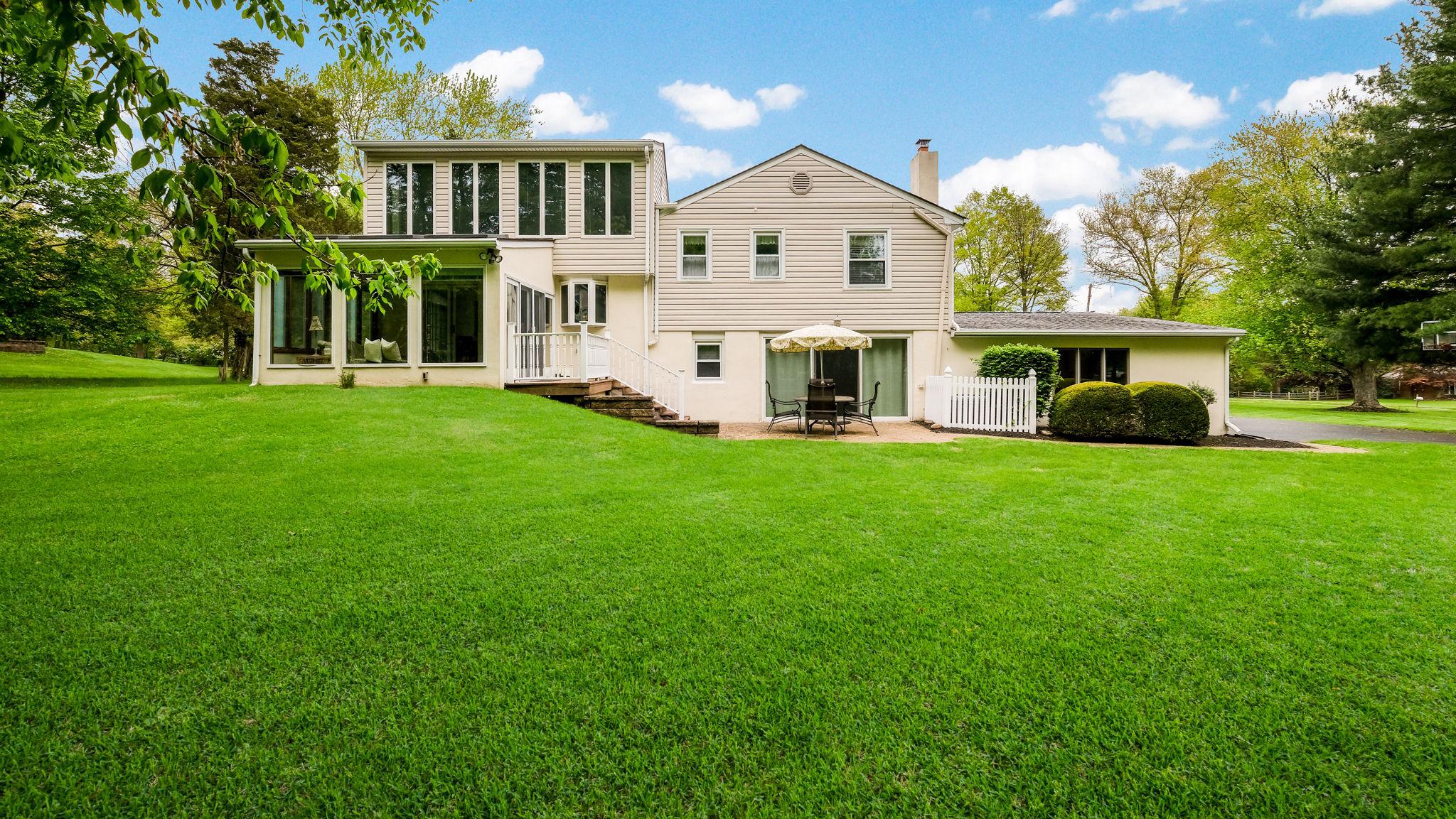 WOODED POND - Residential