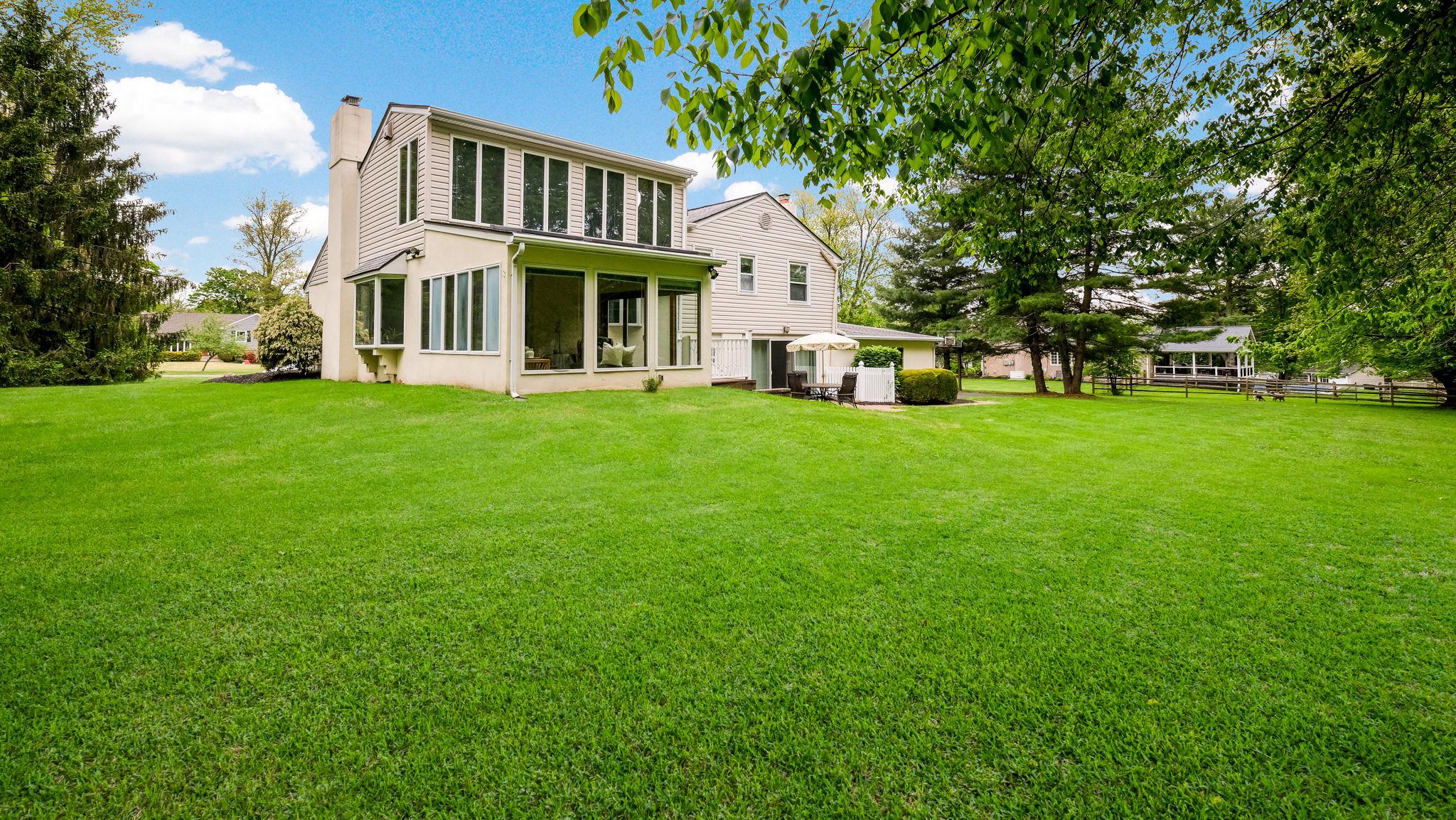 WOODED POND - Residential