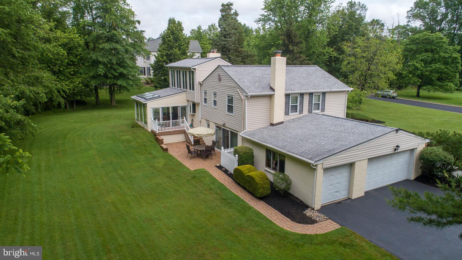 WOODED POND - Residential