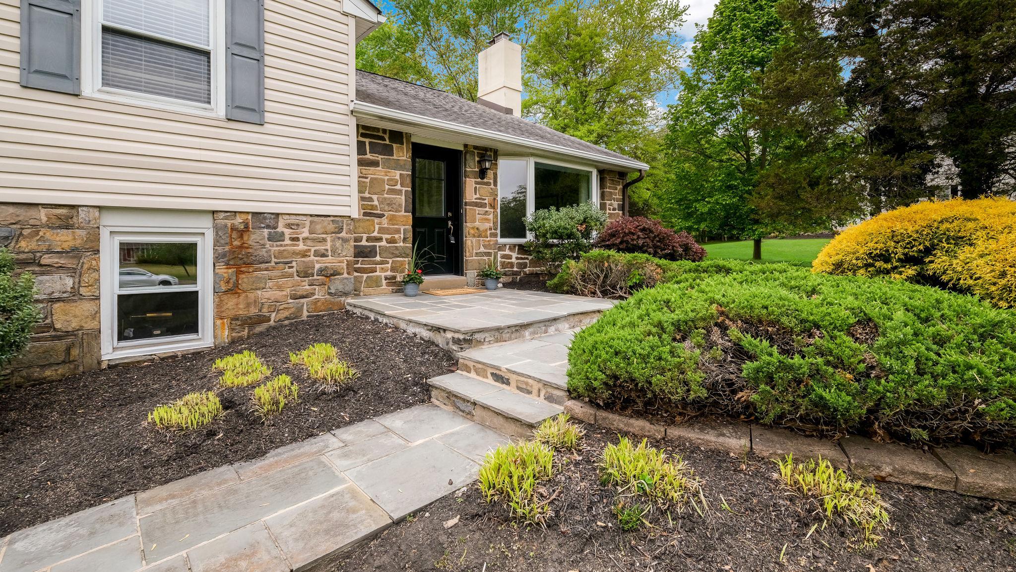 WOODED POND - Residential