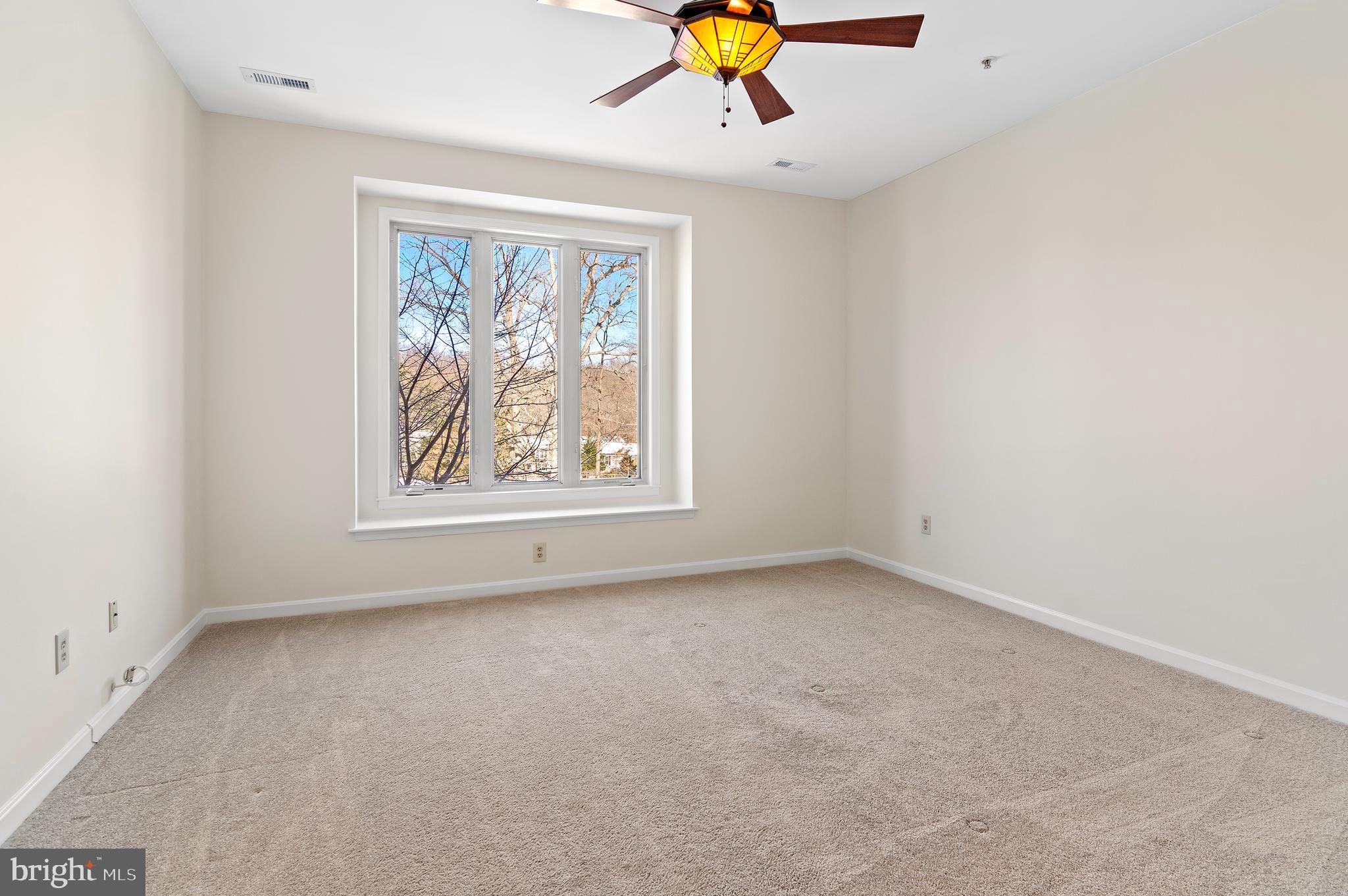 FAIRWAYS BAY HILLS CONDOMINIUMS - Residential