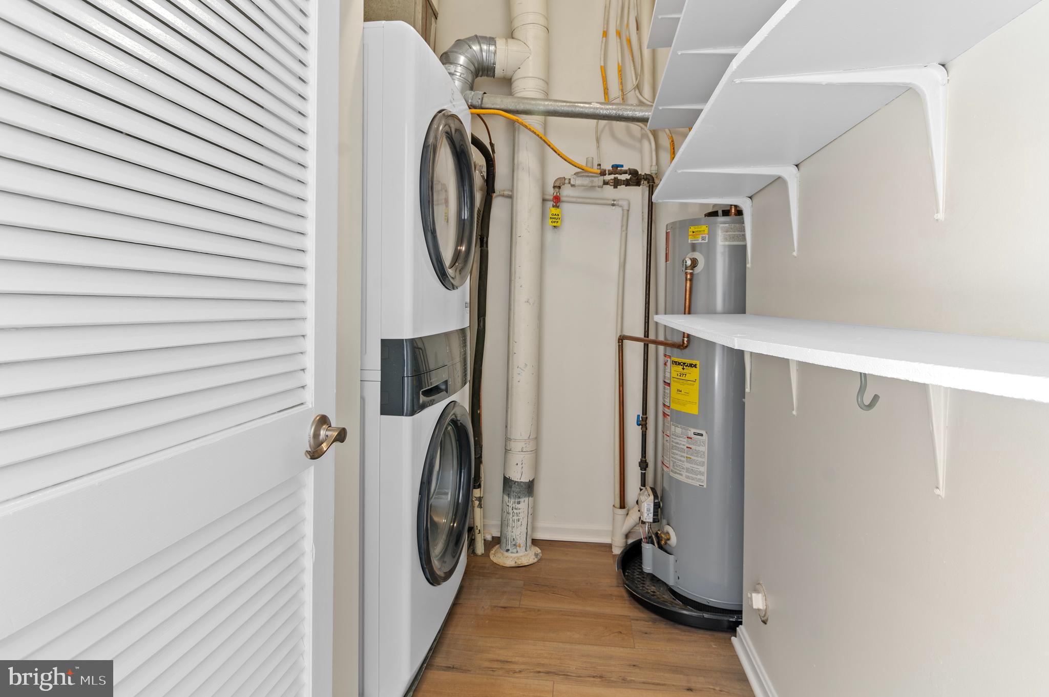 FAIRWAYS BAY HILLS CONDOMINIUMS - Residential