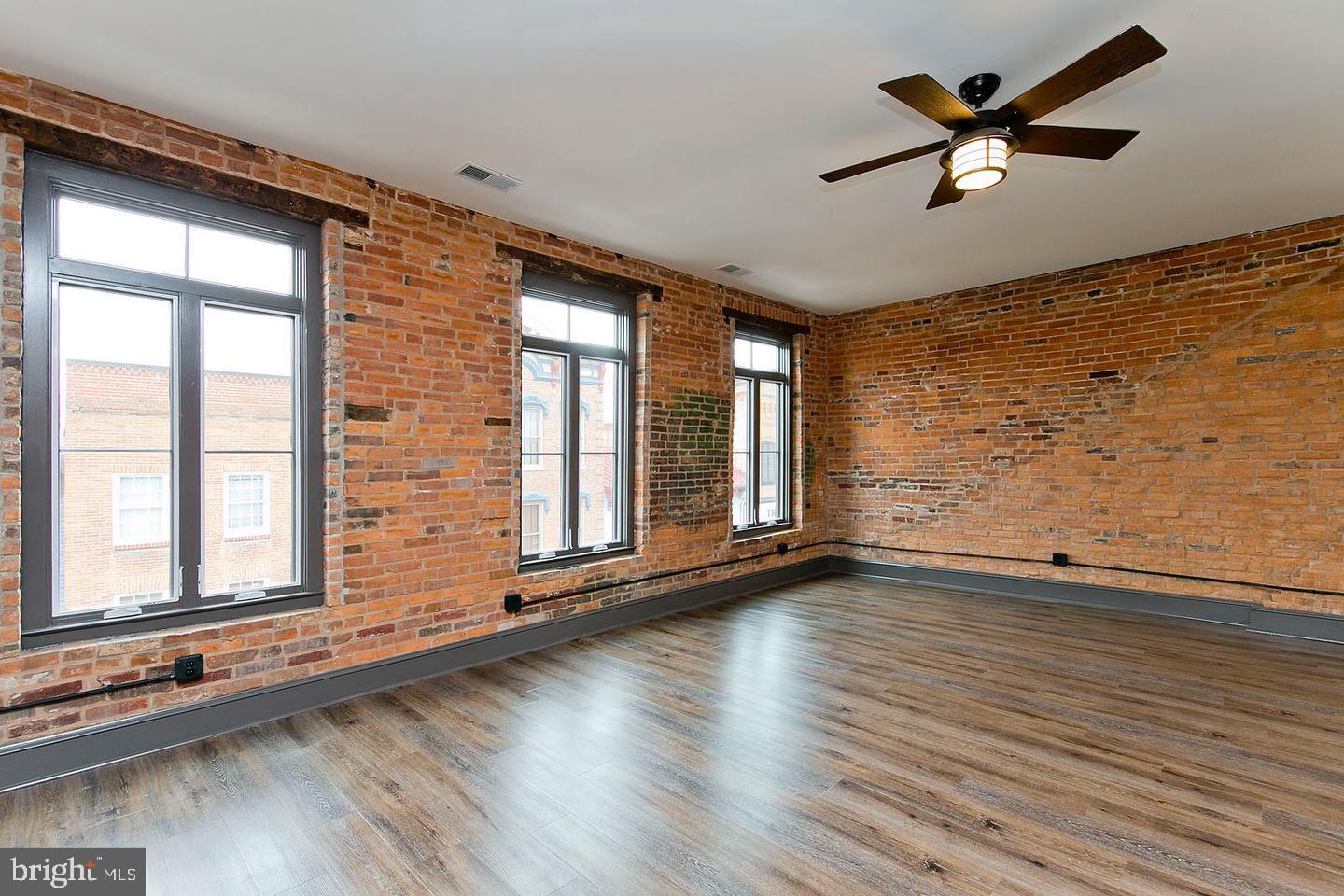 WINCHESTER HISTORIC DISTRICT - Residential Lease