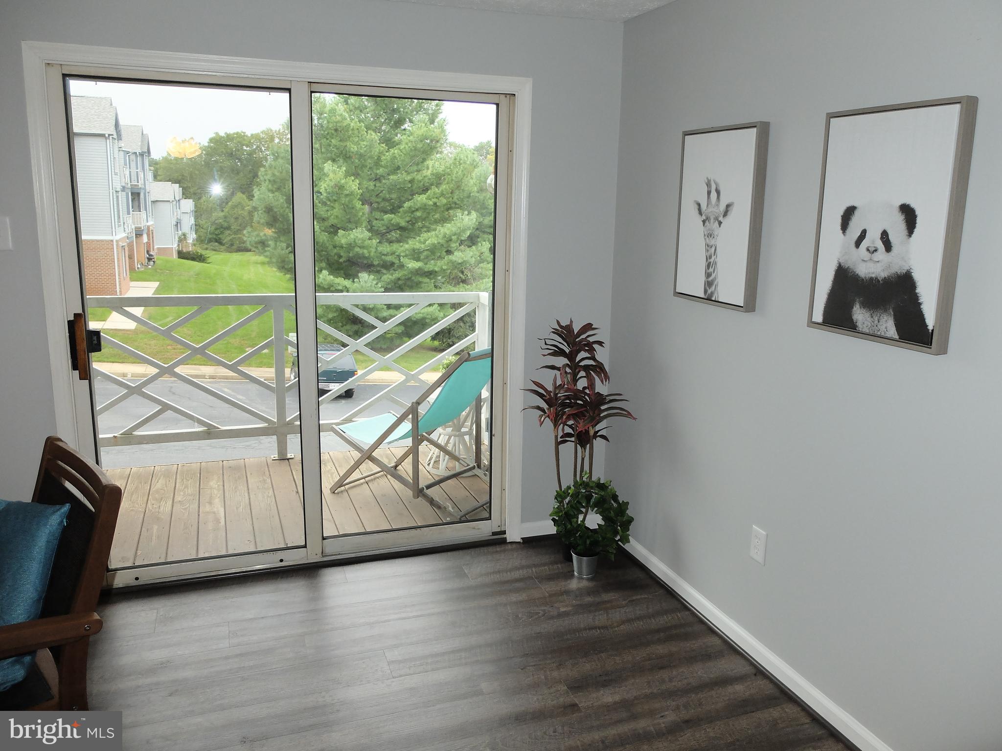 LAUREL WOODS - Residential