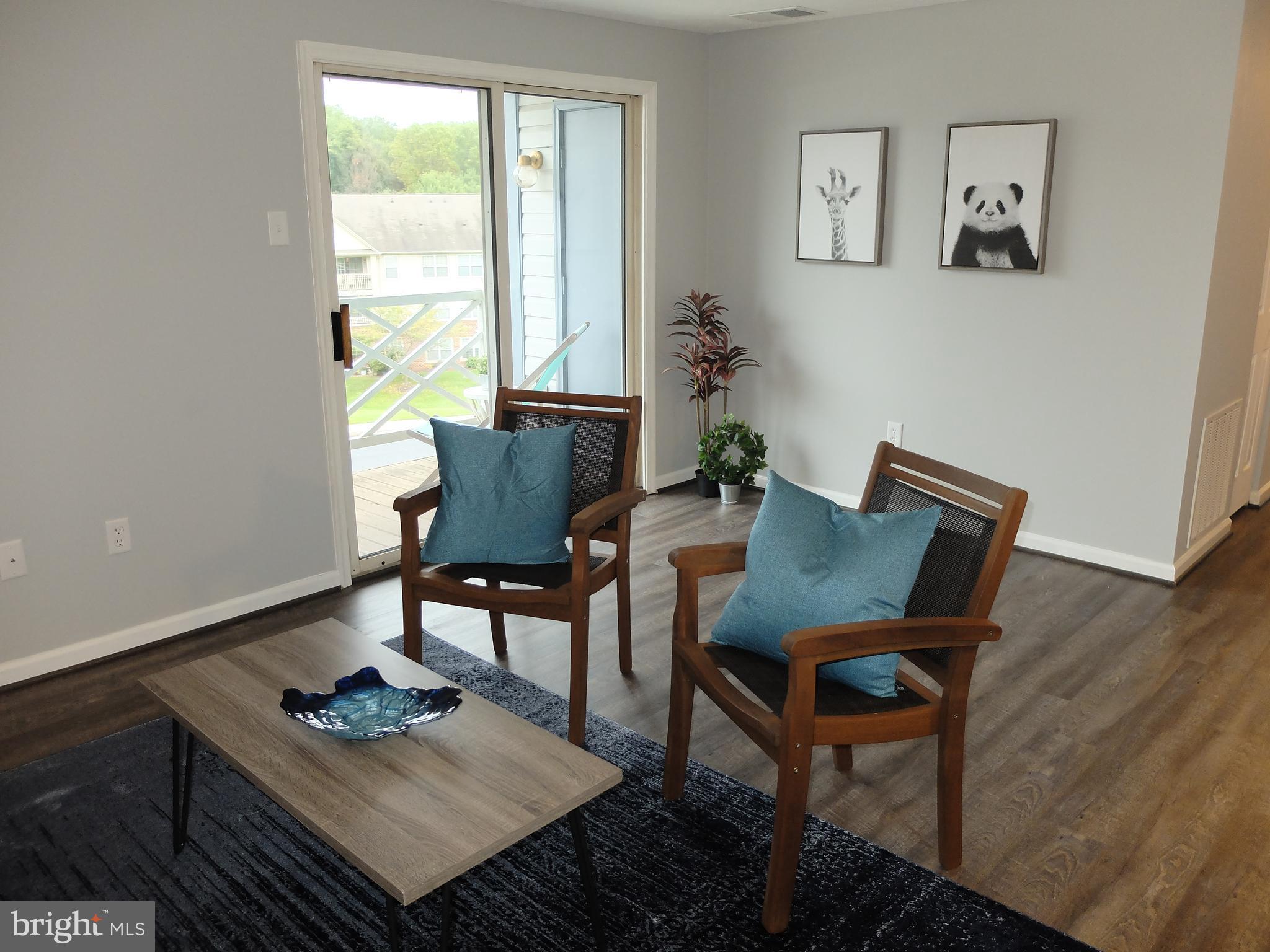 LAUREL WOODS - Residential