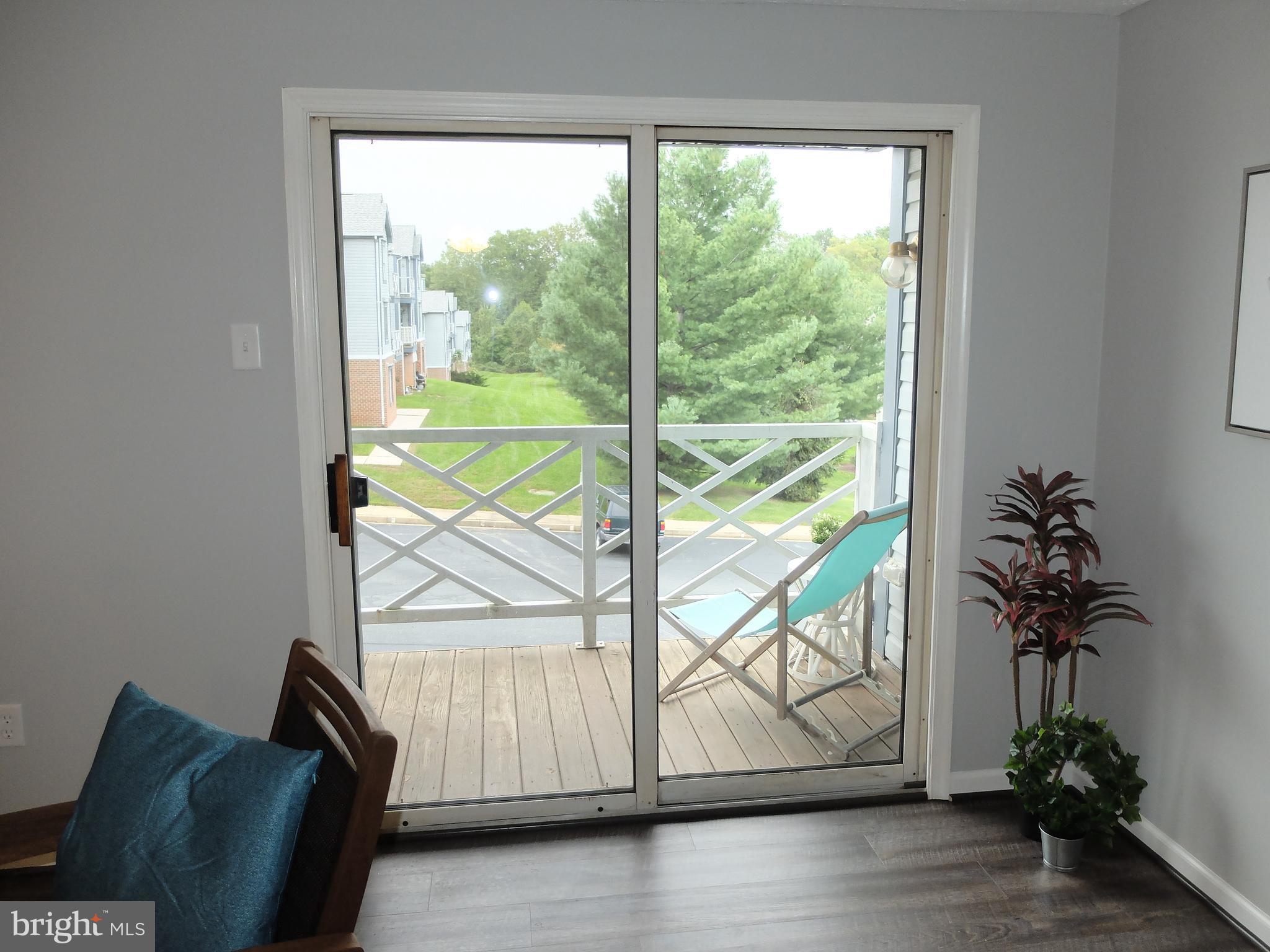 LAUREL WOODS - Residential