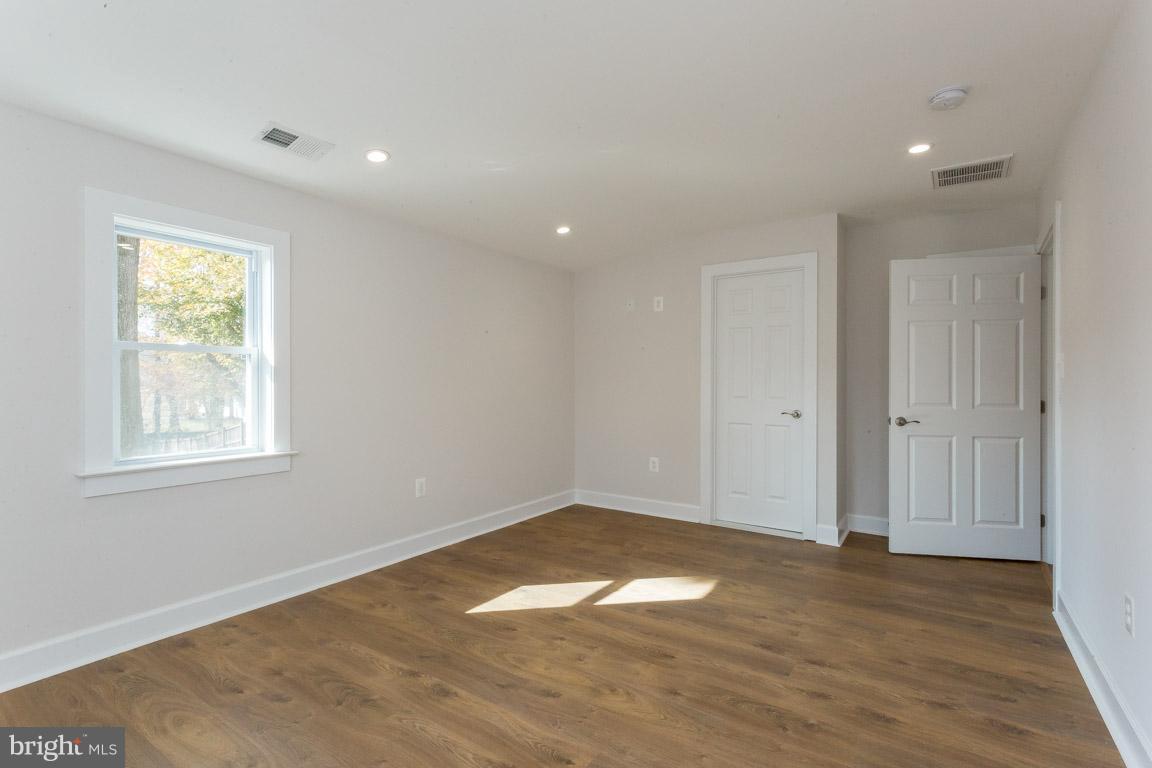 OAKLAWN - Residential