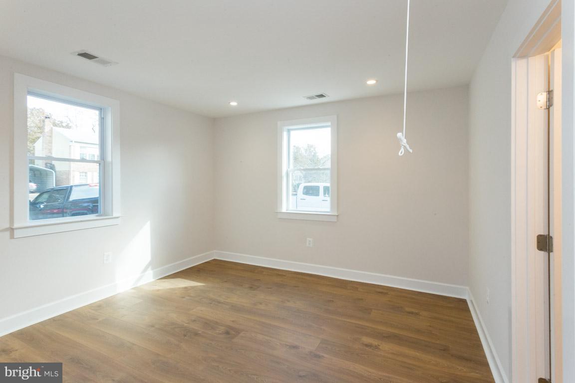 OAKLAWN - Residential