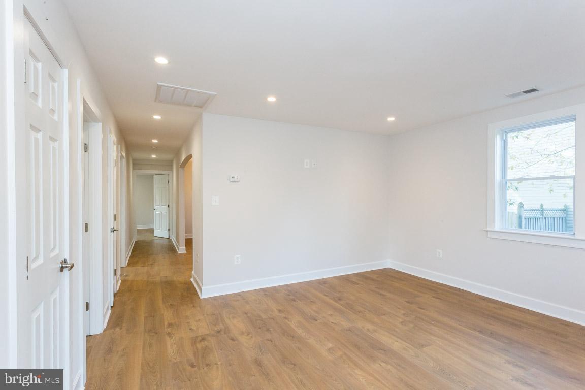 OAKLAWN - Residential