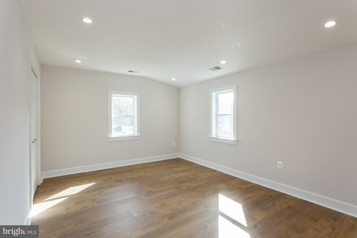 OAKLAWN - Residential