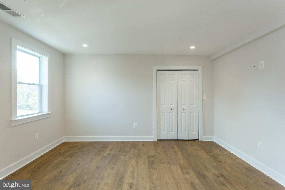 OAKLAWN - Residential