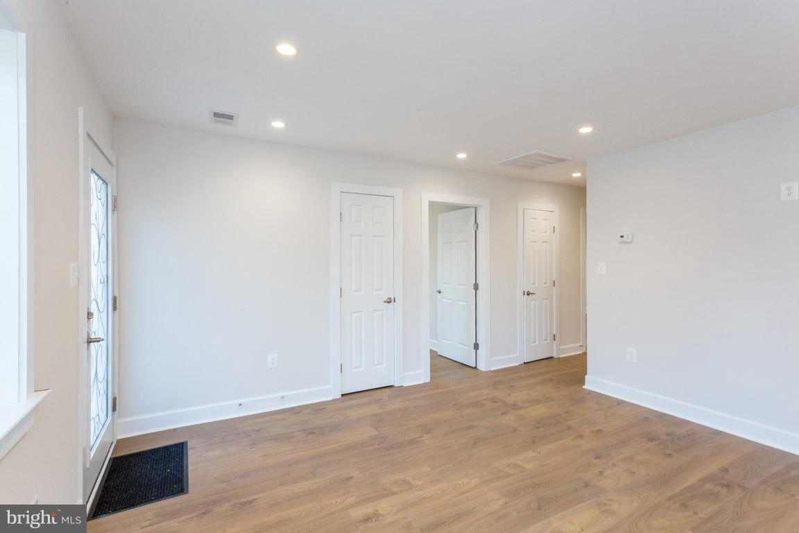 OAKLAWN - Residential