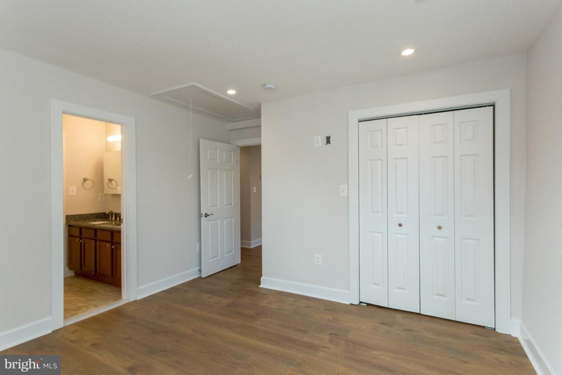 OAKLAWN - Residential